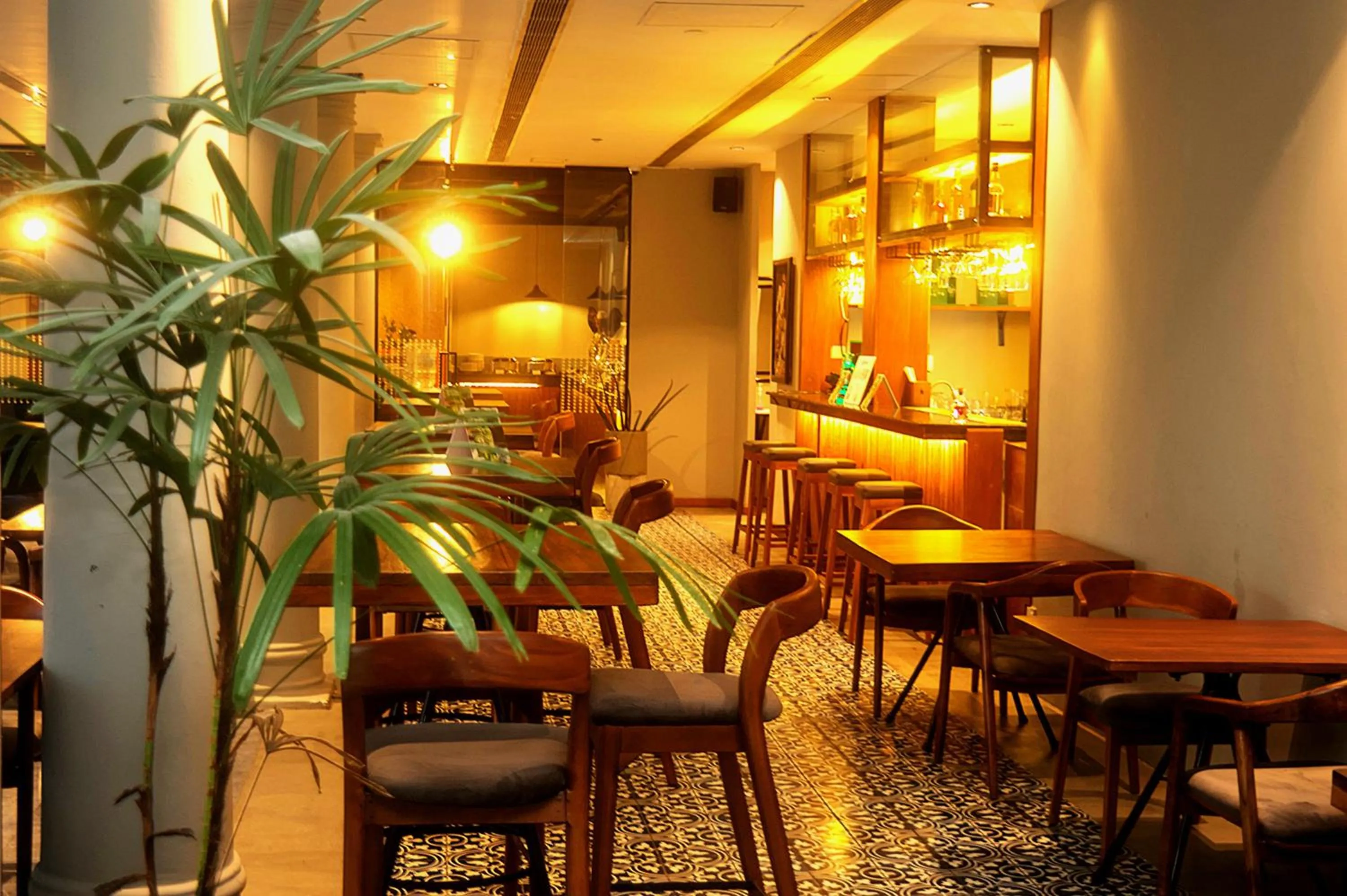 Restaurant/places to eat in Fairway Colombo - Sri Lanka's First Hotel With Robot Technology