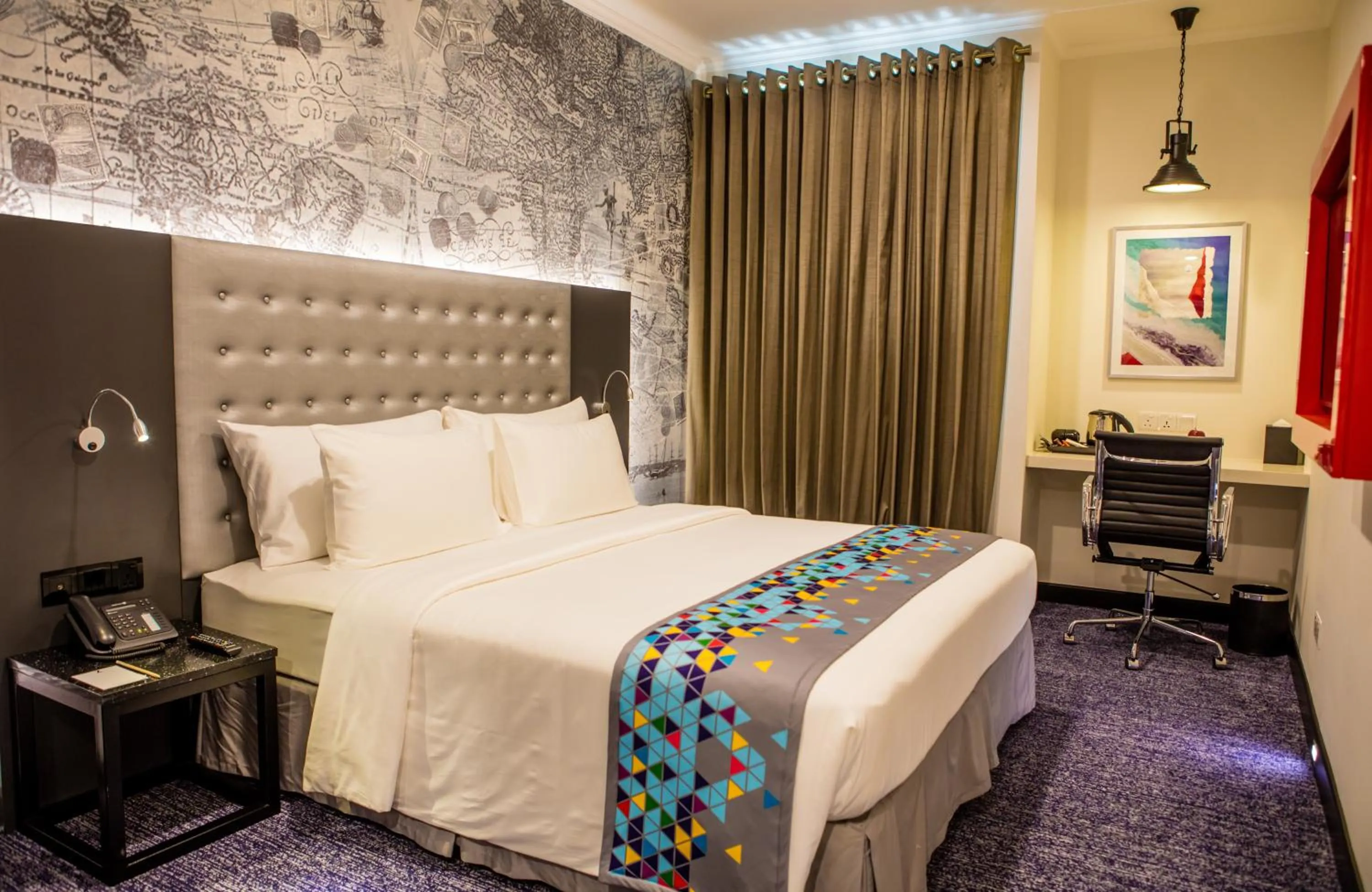 Bathroom, Bed in Fairway Colombo - Sri Lanka's First Hotel With Robot Technology