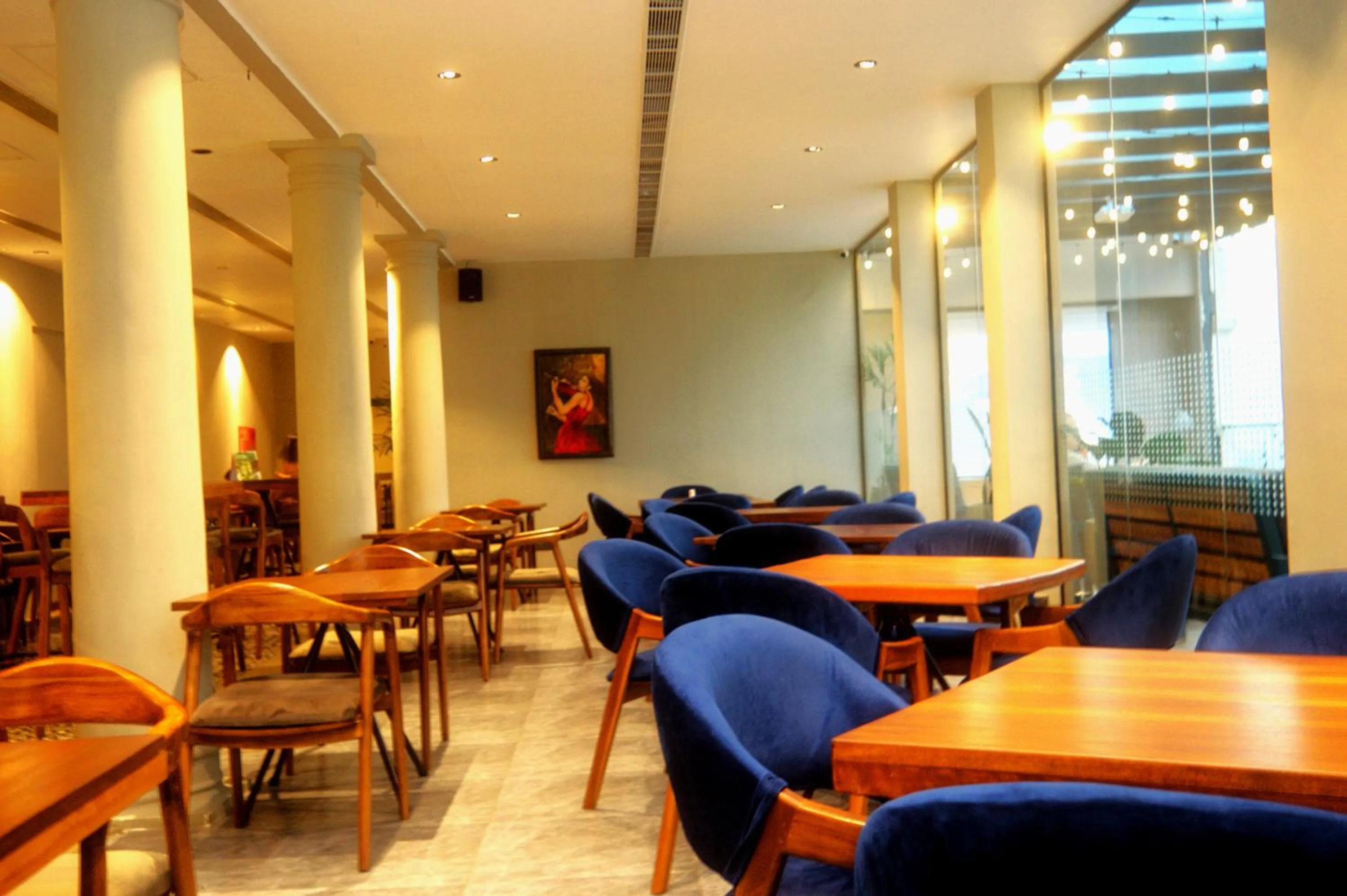 Restaurant/places to eat in Fairway Colombo - Sri Lanka's First Hotel With Robot Technology