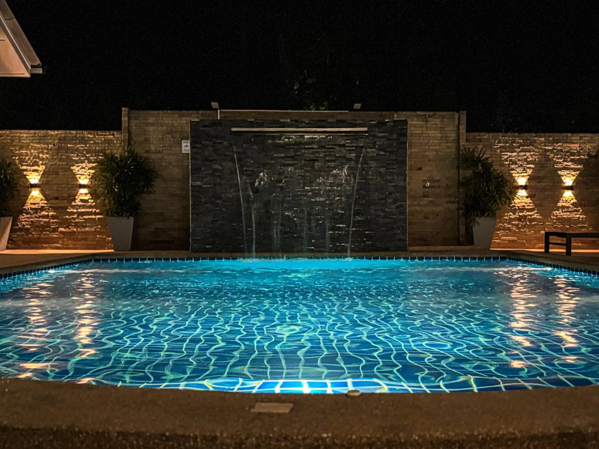 Night in Mangoes Pattaya