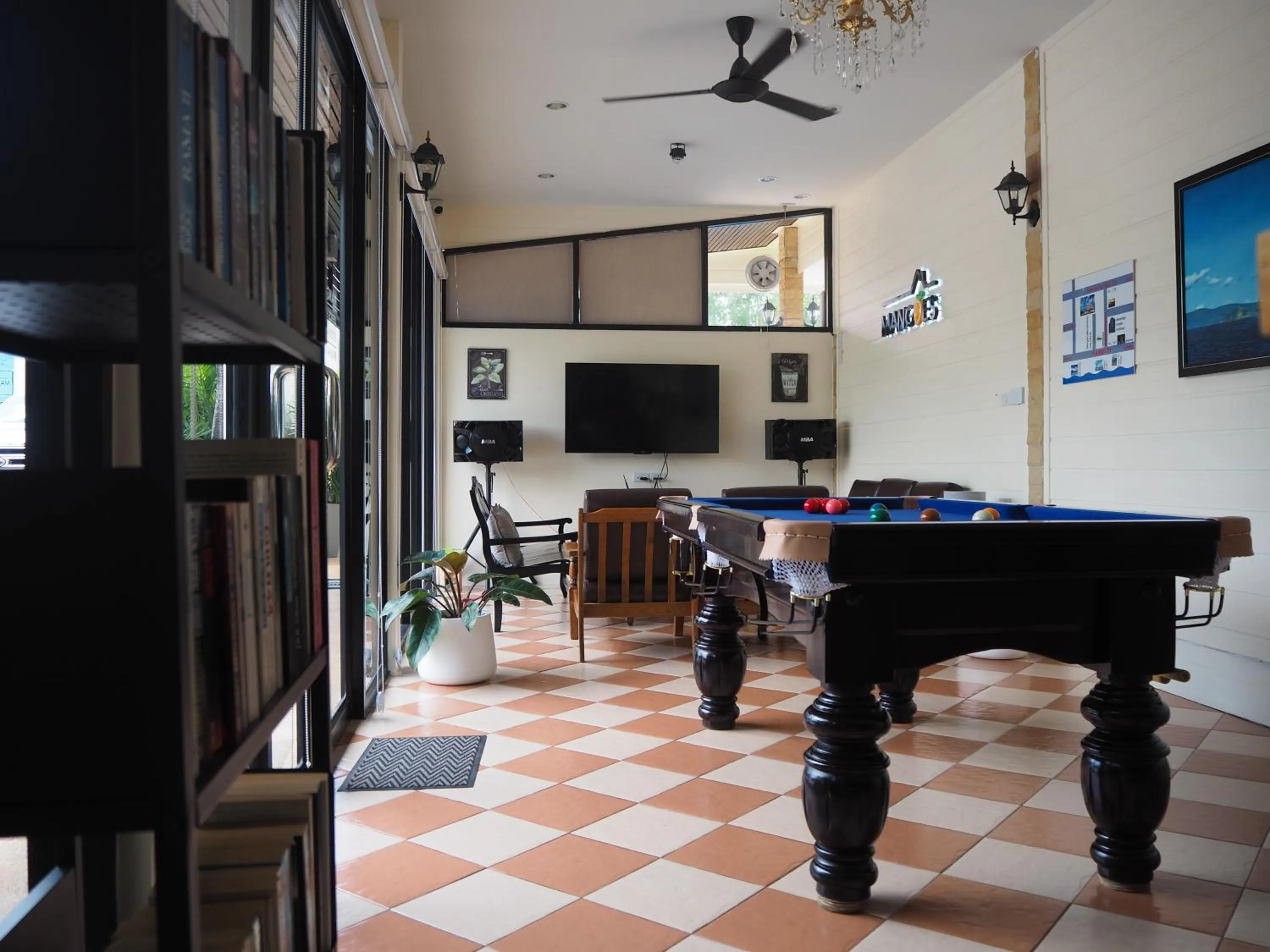 Billiard in Mangoes Pattaya