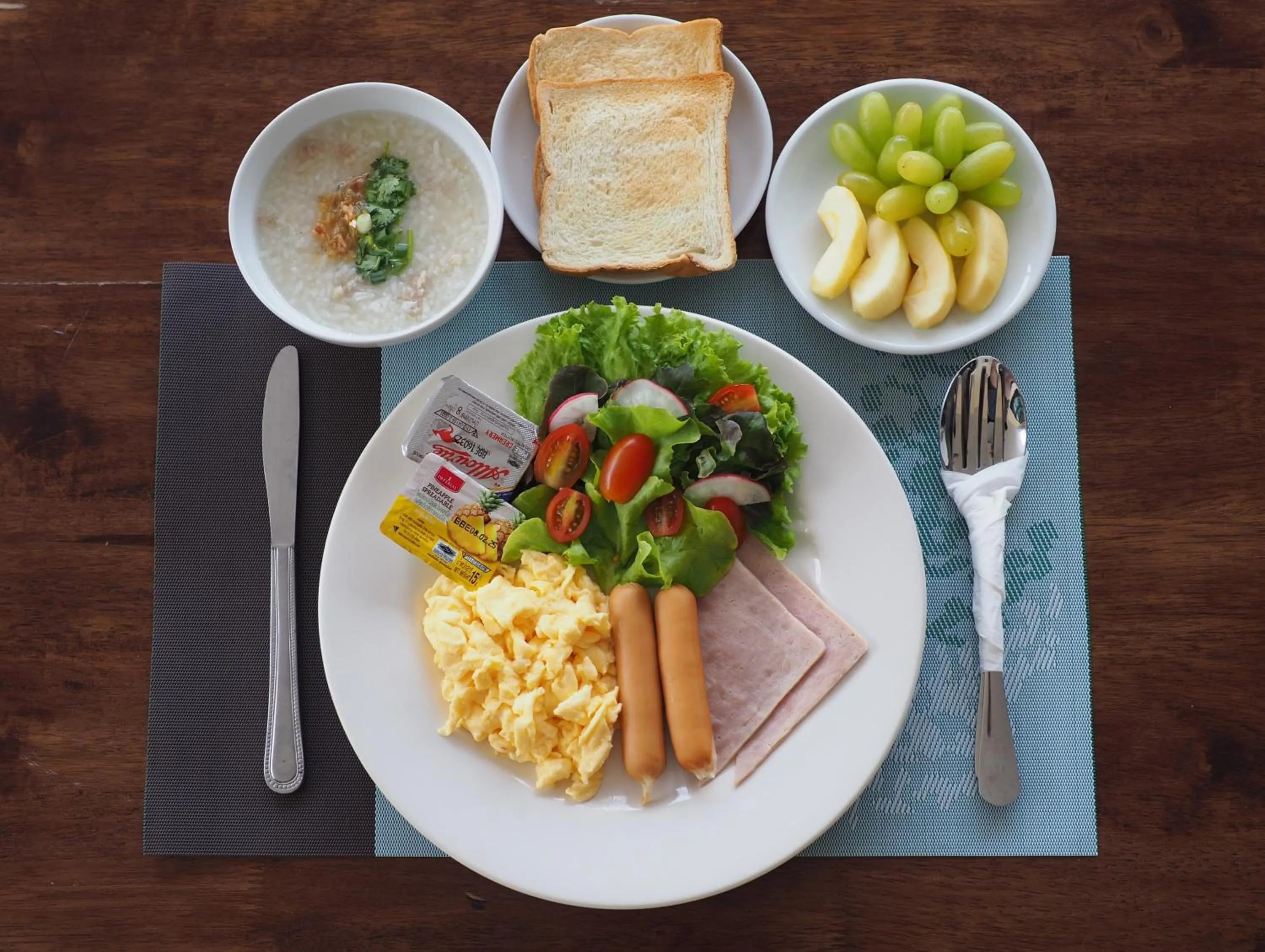 Breakfast in Mangoes Pattaya