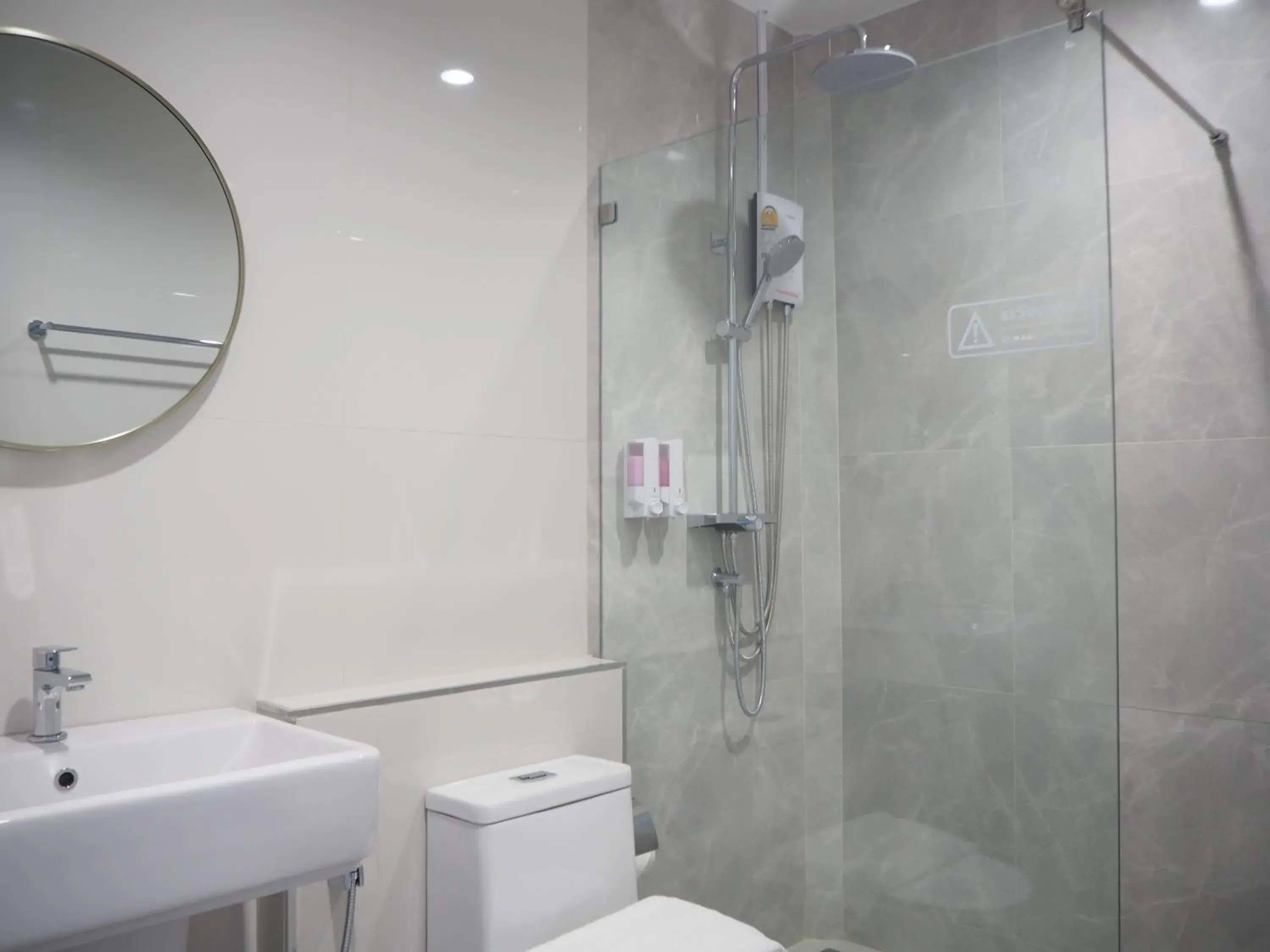 King Room with Pool View in Mangoes Pattaya King Room with Pool View in Mangoes Pattaya