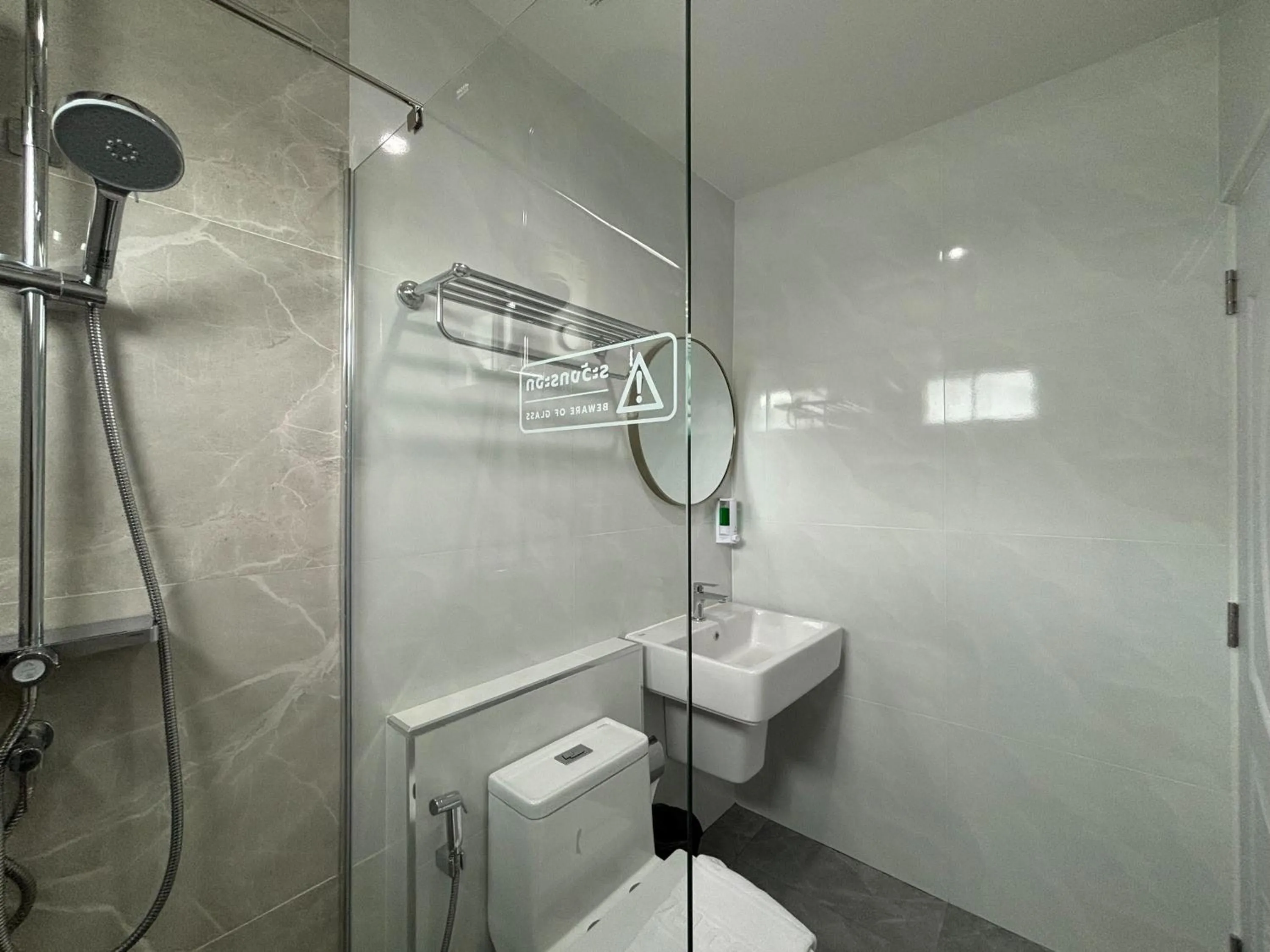 Shower in Mangoes Pattaya