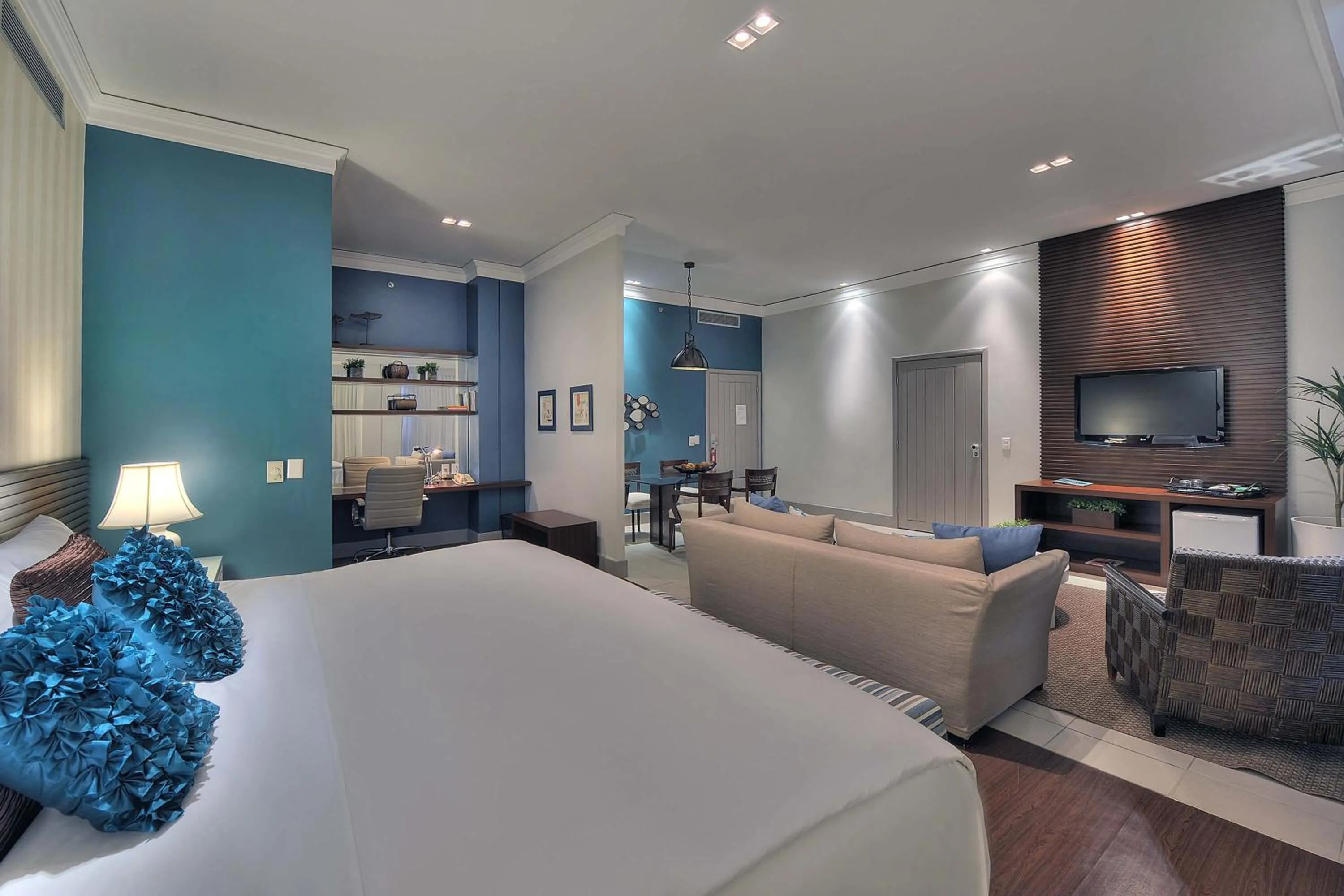 Bed in Hotel Deville Prime Salvador