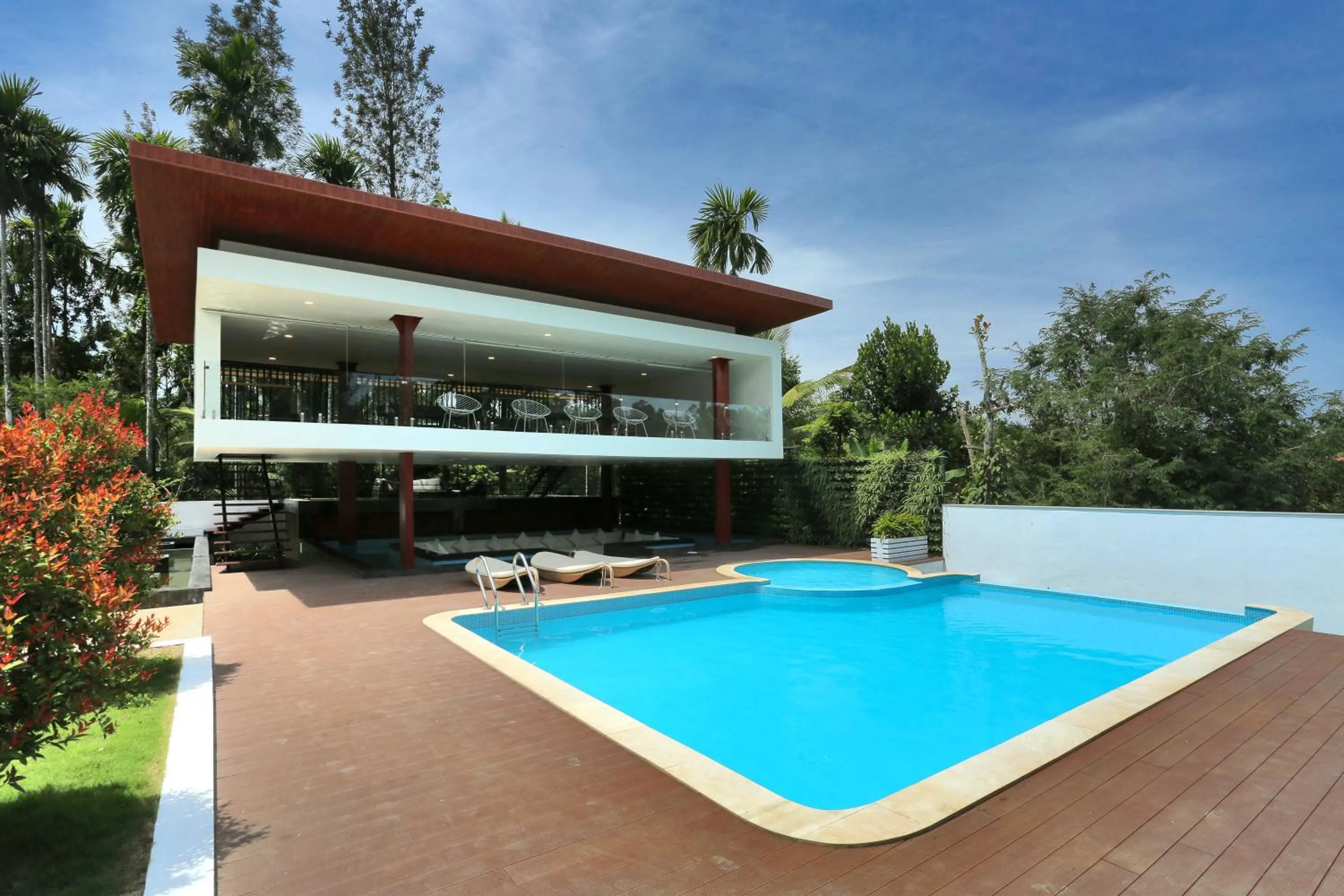 Patio in Le Villagio Resort & Domes