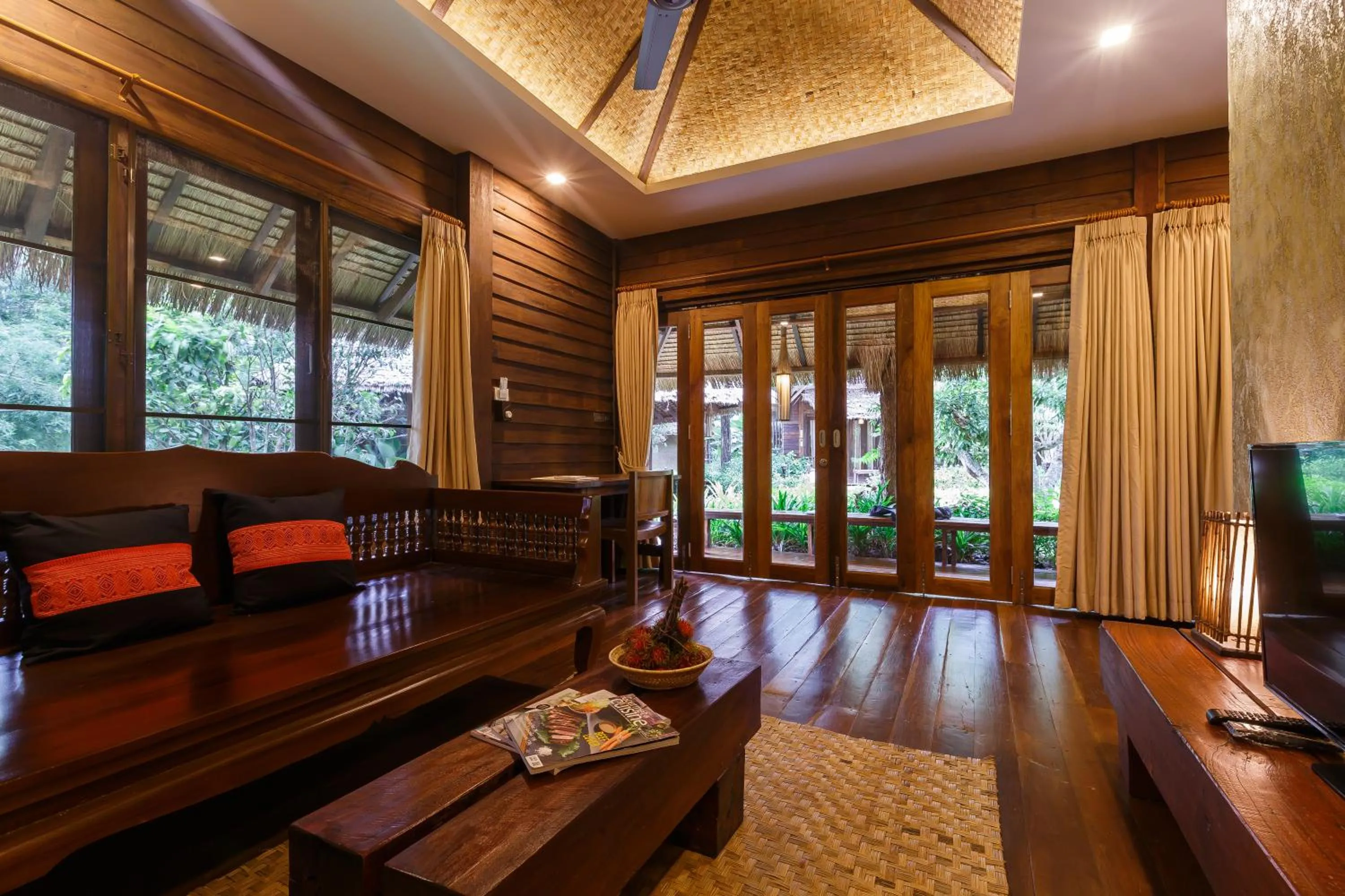 Day in Azalea Village