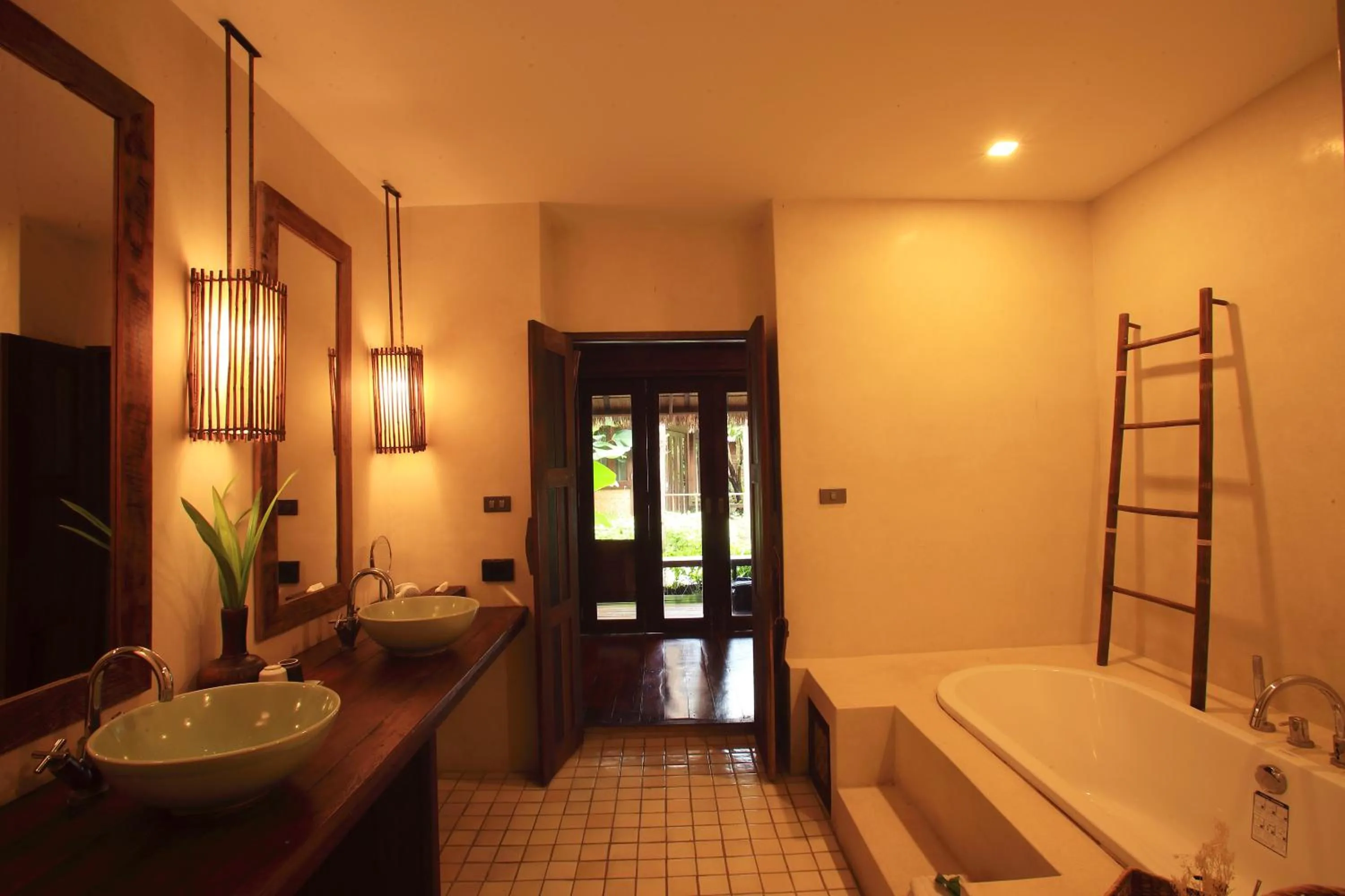 Bed in Azalea Village