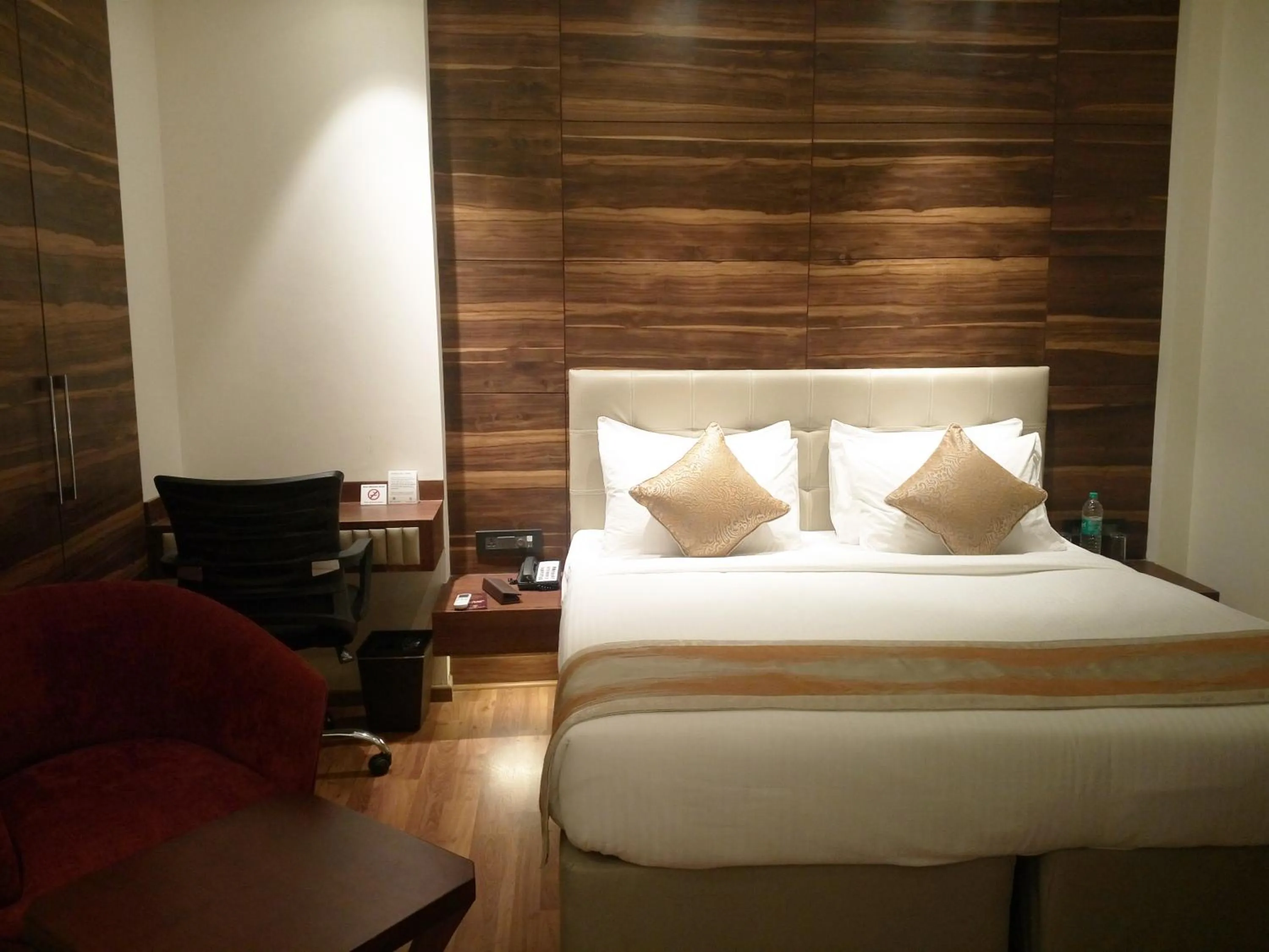 Bedroom in Connaught Royale Delhi