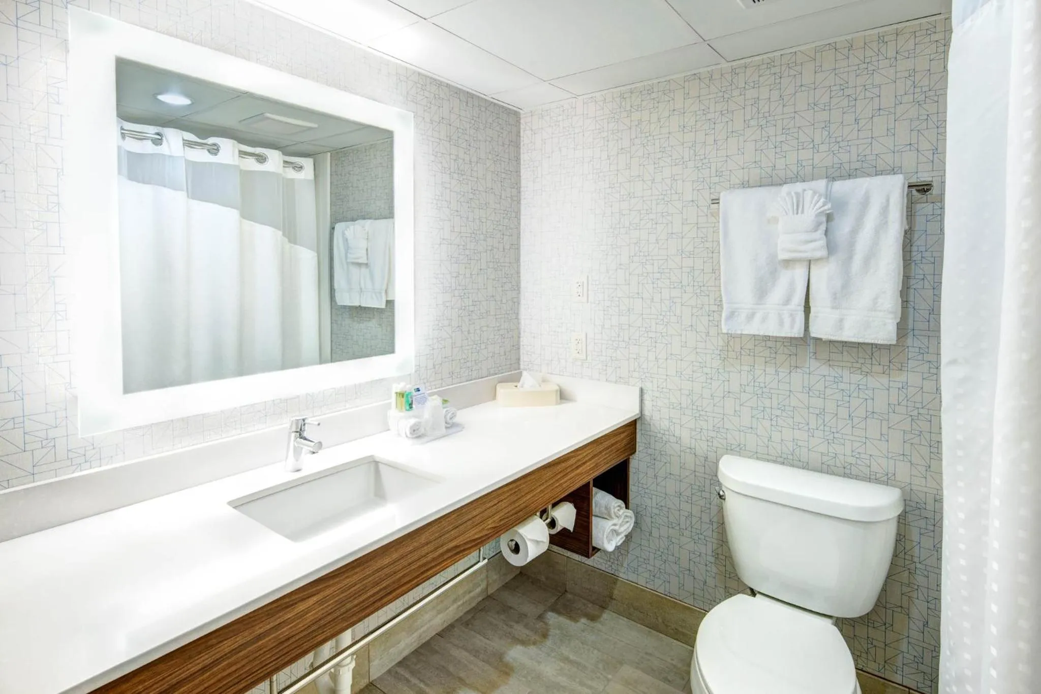 Bathroom in Holiday Inn Express Woodbridge by IHG