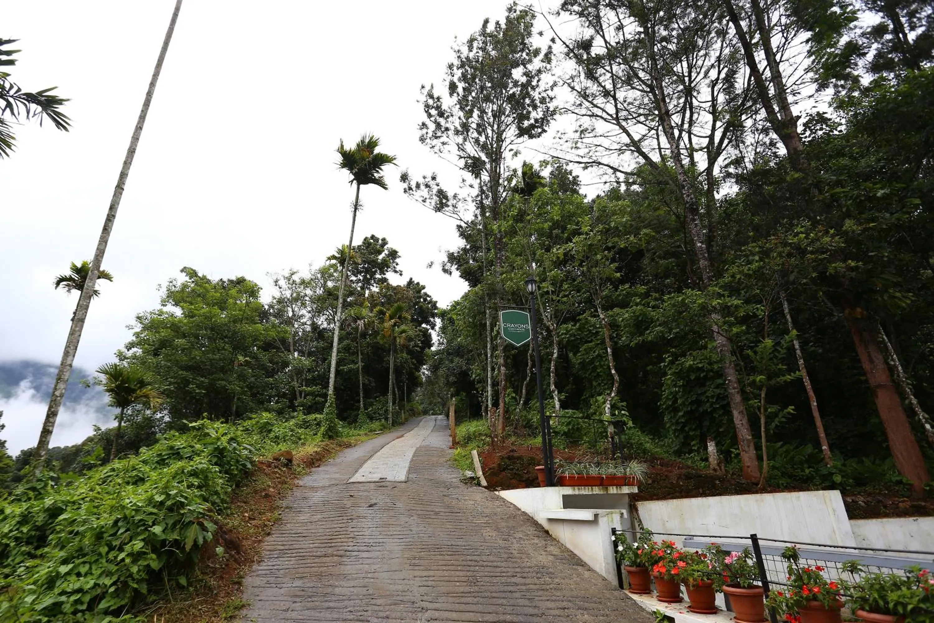 Property building in Crayons Guest House Munnar