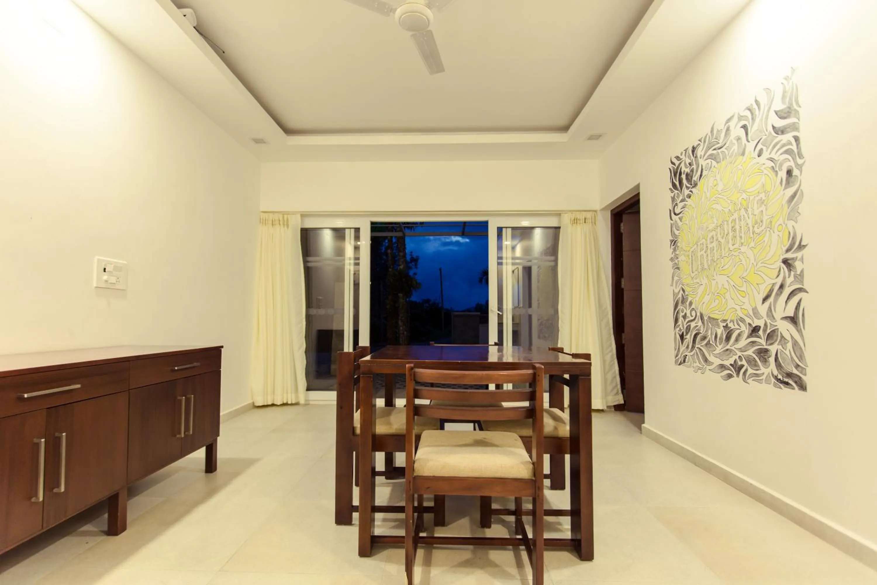 Dining area in Crayons Guest House Munnar