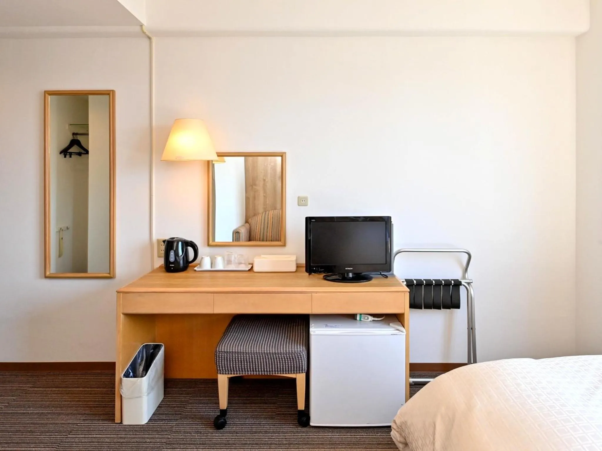 TV and multimedia, Bed in Park Hotel Kani