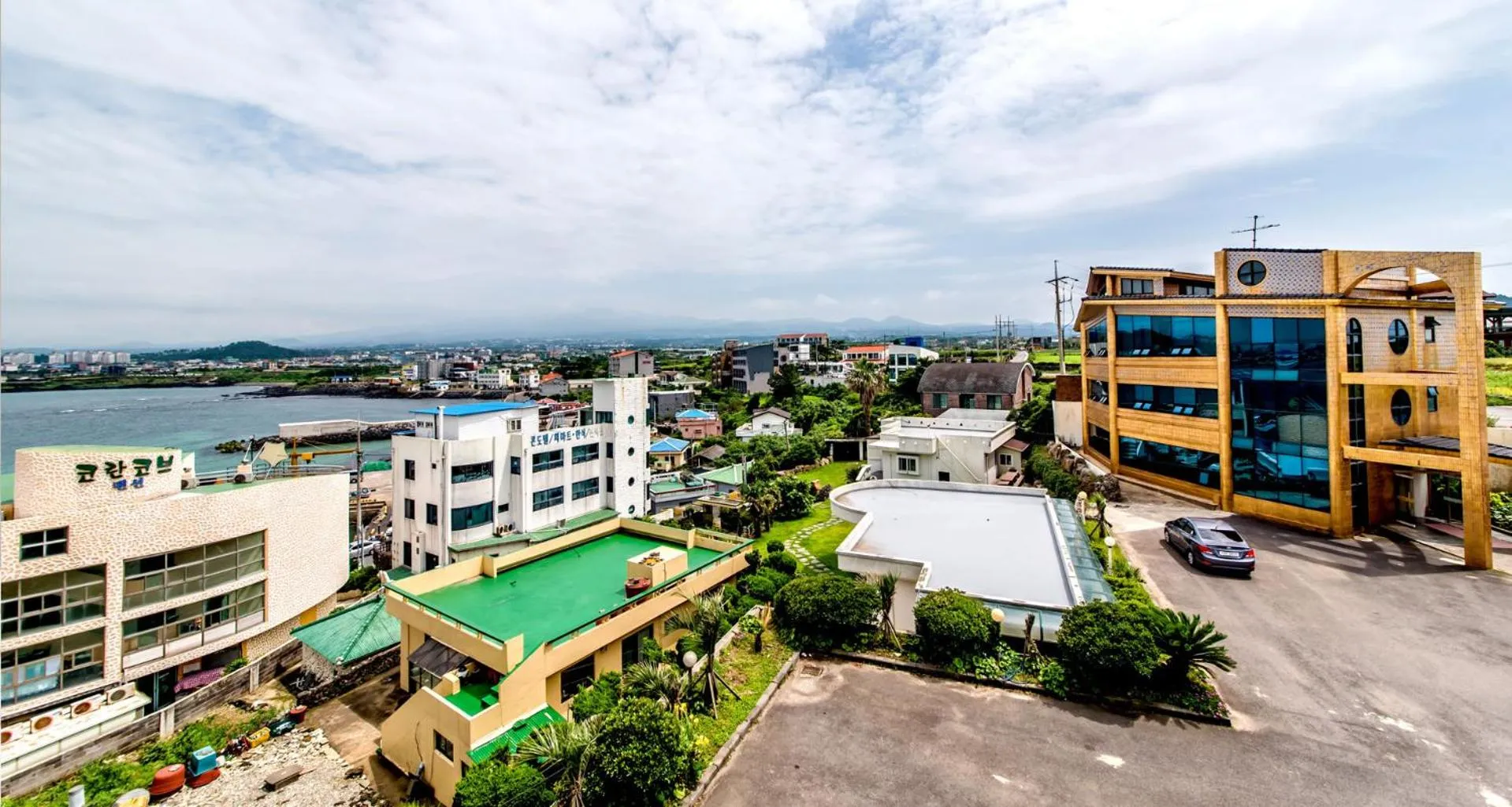 Neighbourhood in Navis Hotel