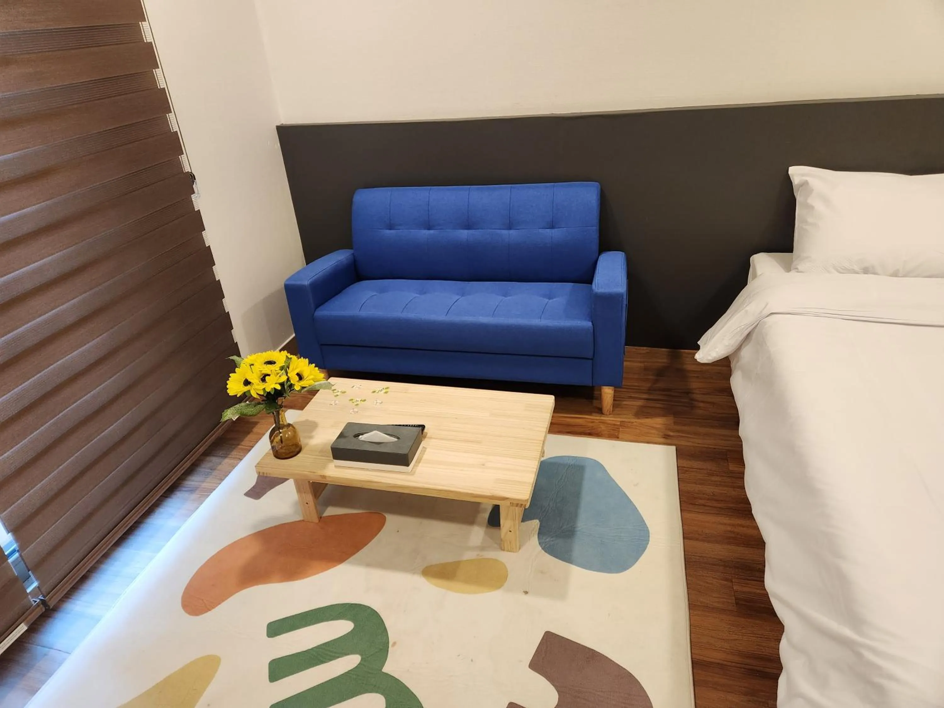 Seating area, Bed in Navis Hotel