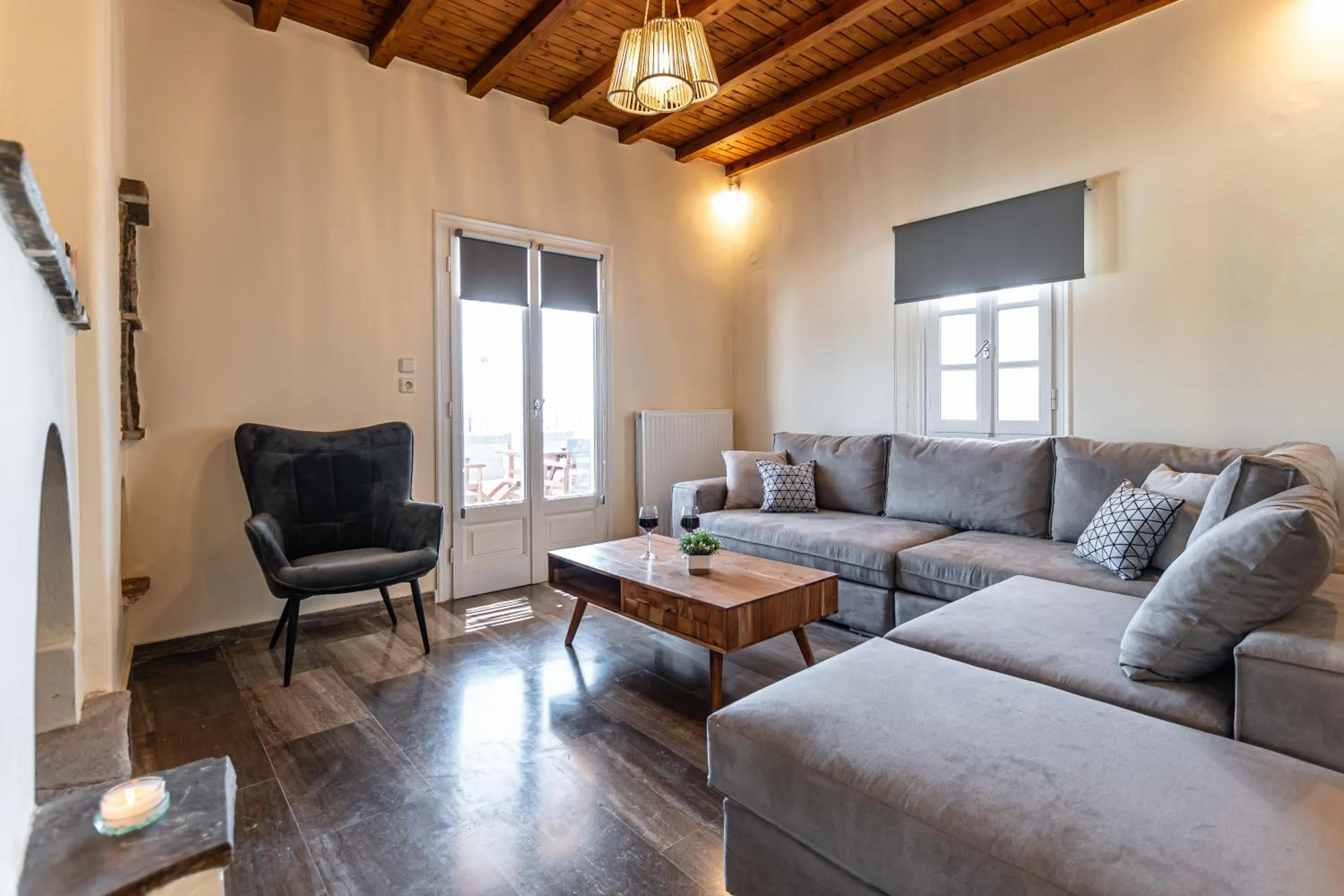 Living room in Naxian Queen Luxury Villas & Suites