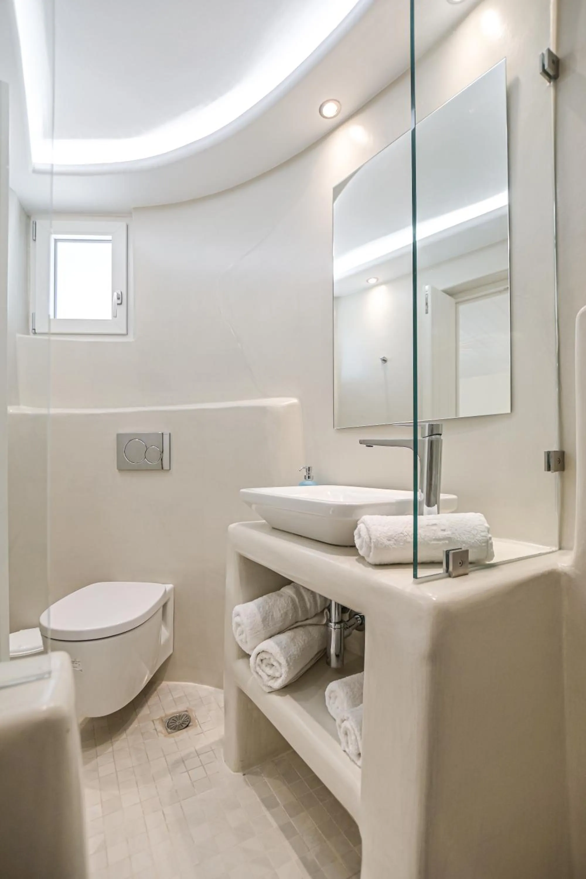 Bathroom in Naxian Queen Luxury Villas & Suites