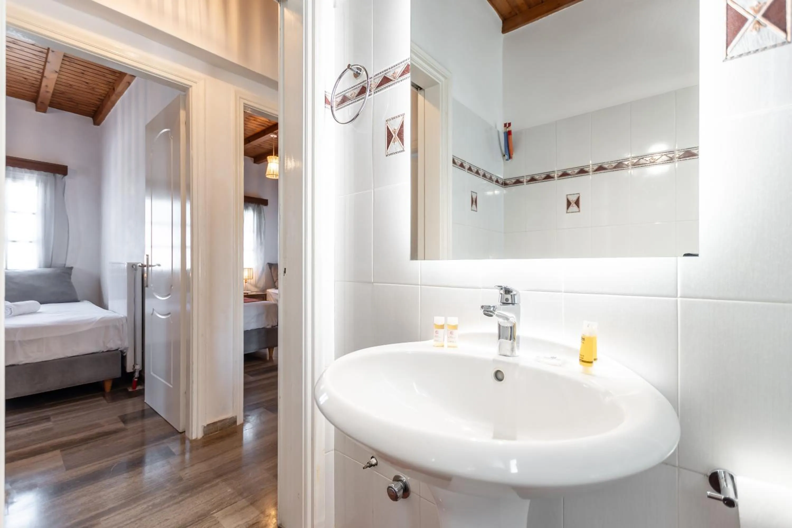 Bathroom, Bed in Naxian Queen Luxury Villas & Suites