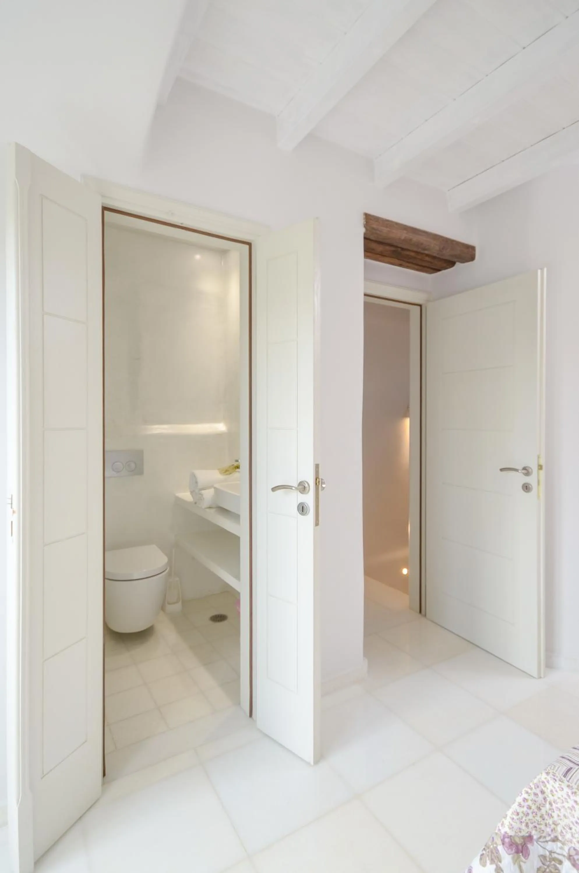 Bathroom in Naxian Queen Luxury Villas & Suites