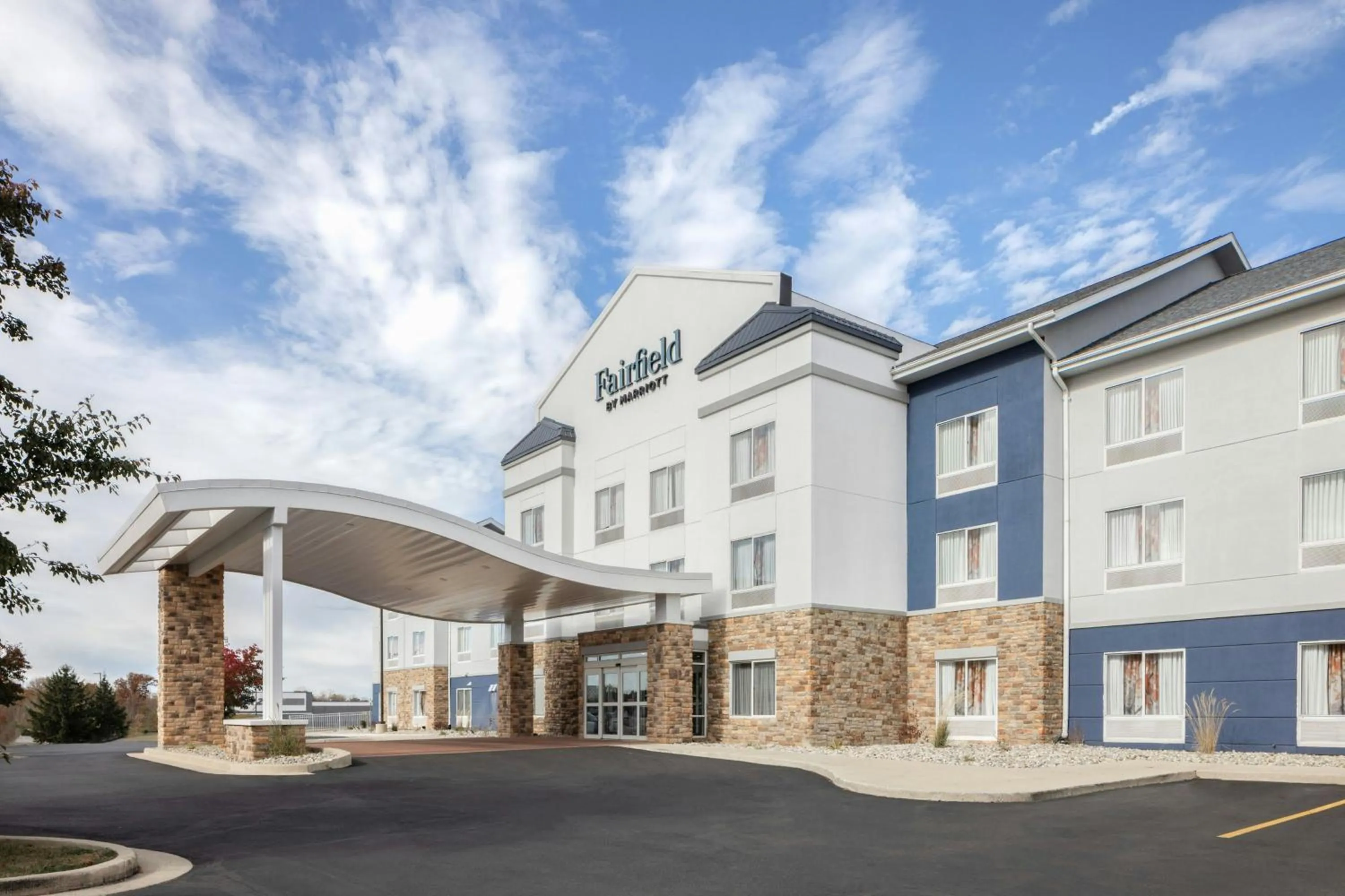 Property building in Fairfield Inn and Suites by Marriott Fort Wayne