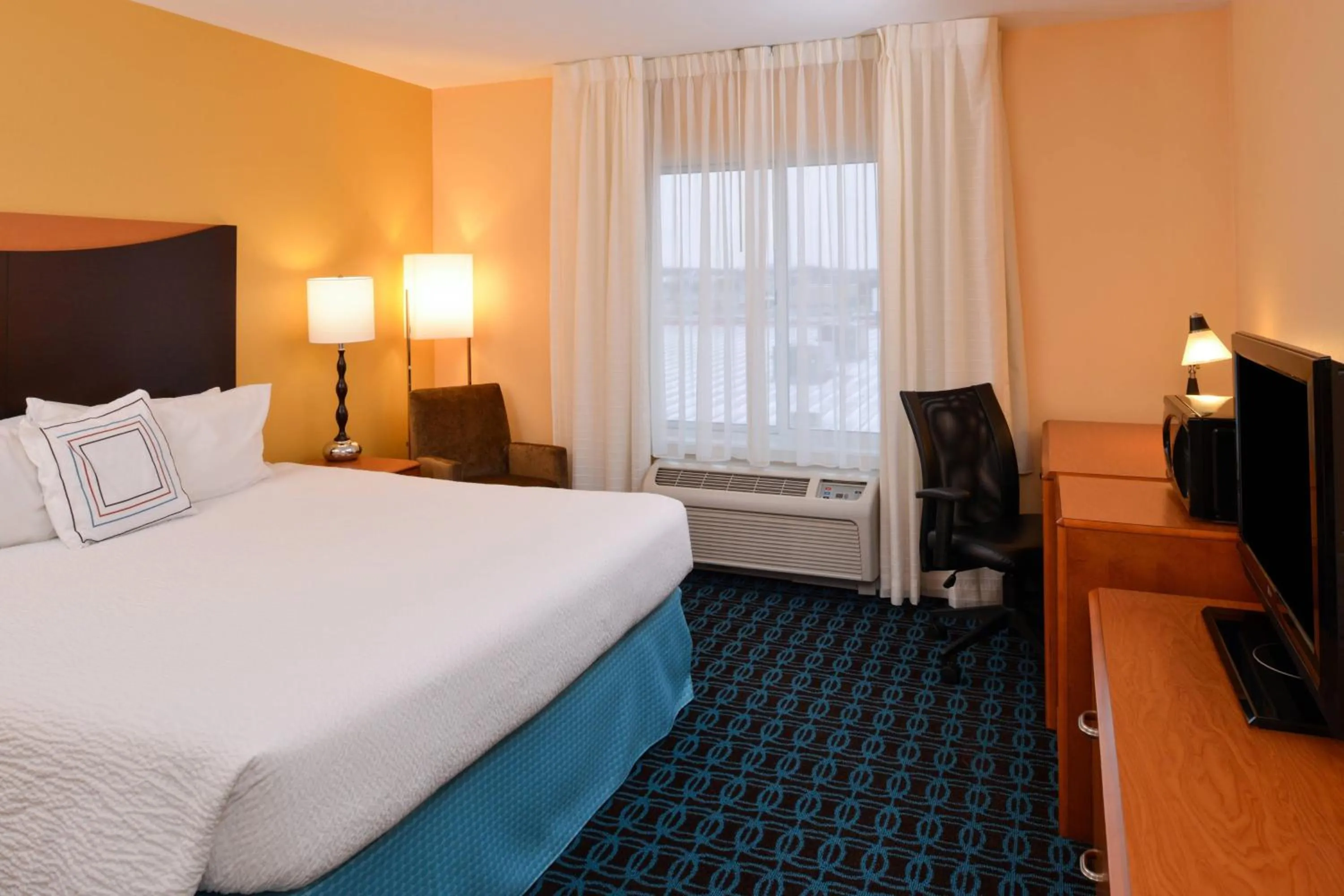 King Room - Hearing Accessible in Fairfield Inn and Suites by Marriott Fort Wayne