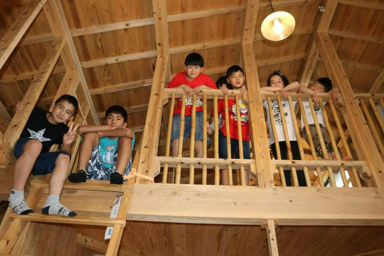 children in Pension Snadun