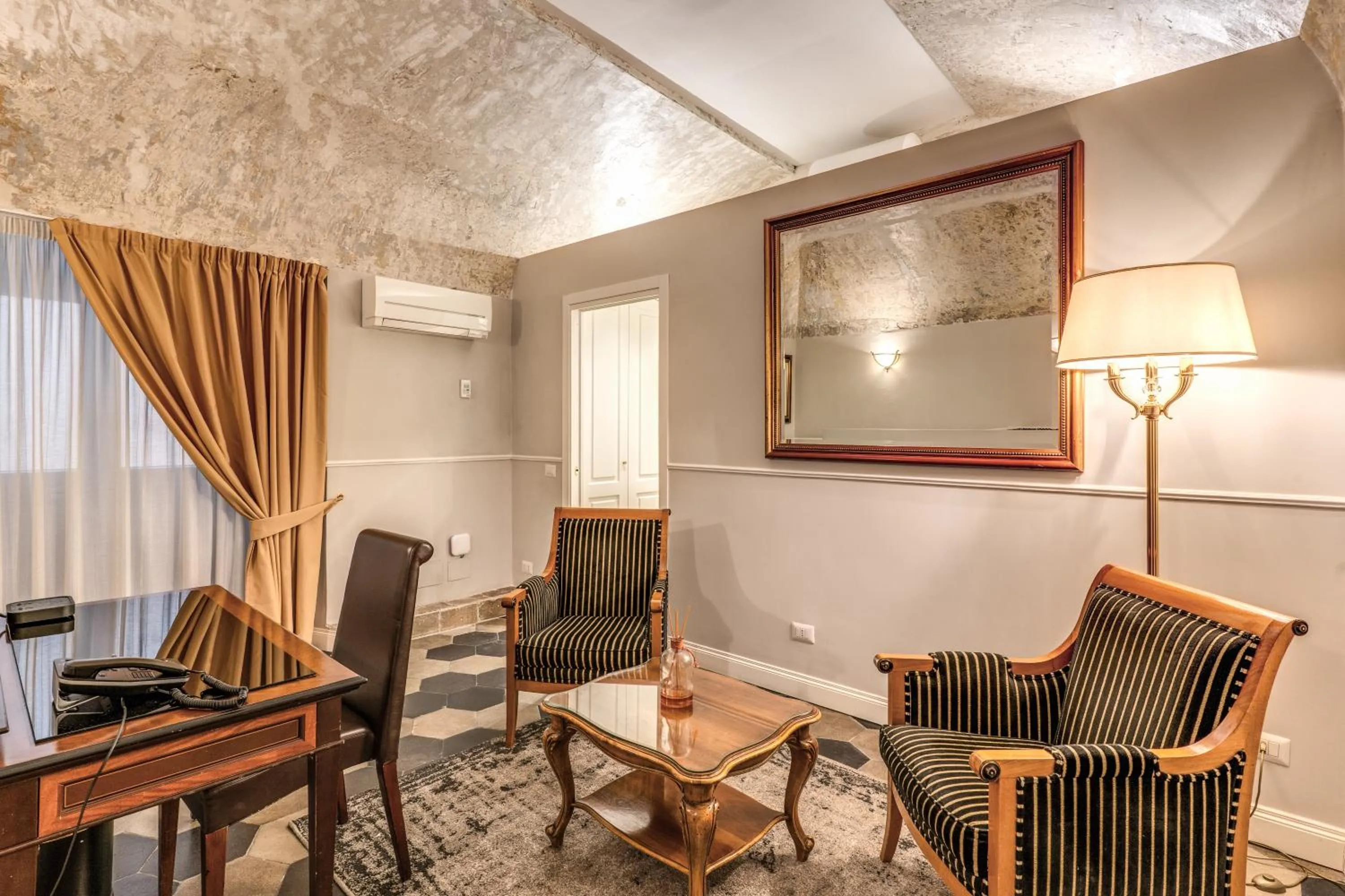 Living room in Eitch Borromini Palazzo Pamphilj
