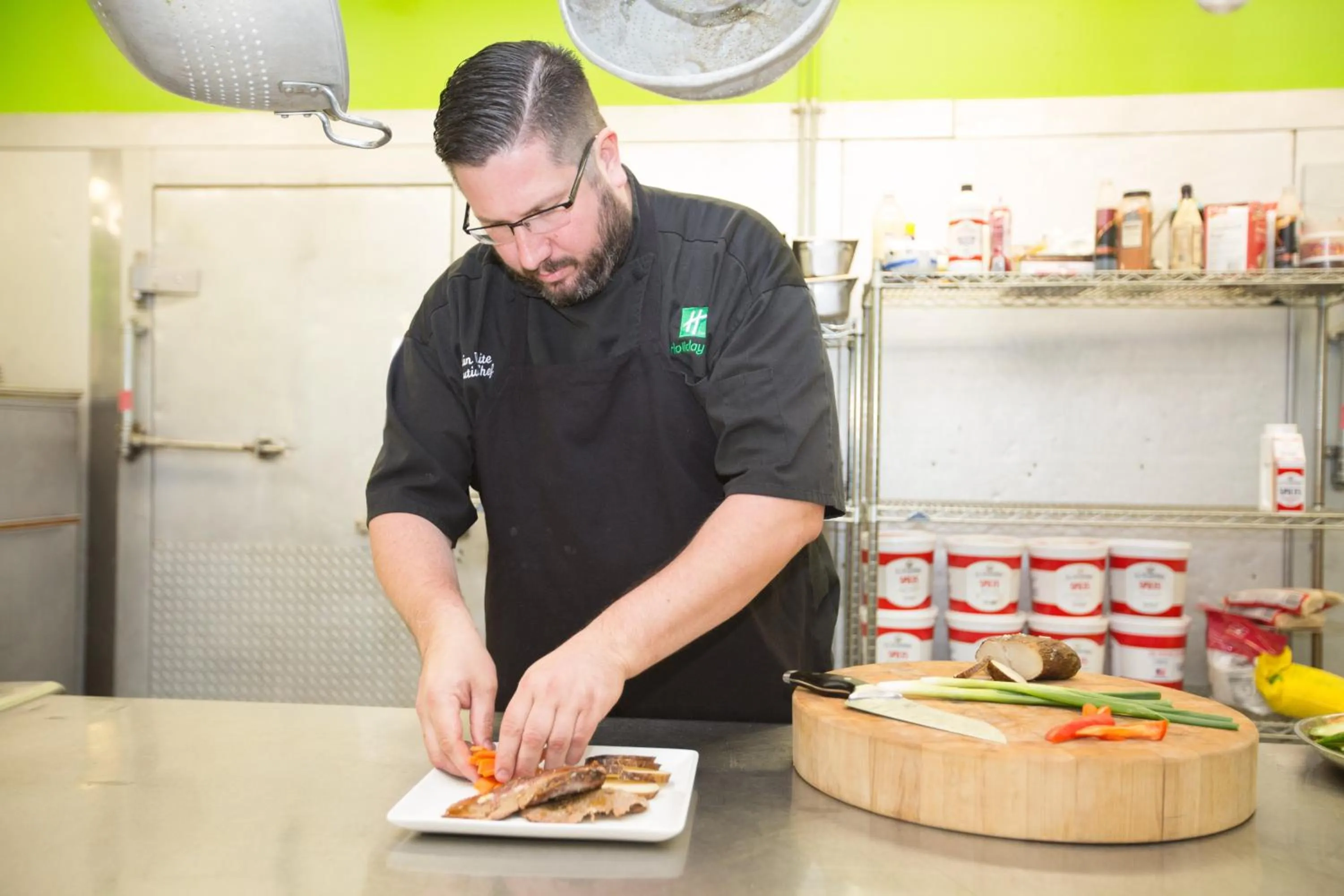 Restaurant/places to eat in Holiday Inn Dayton/Fairborn I-675, an IHG Hotel