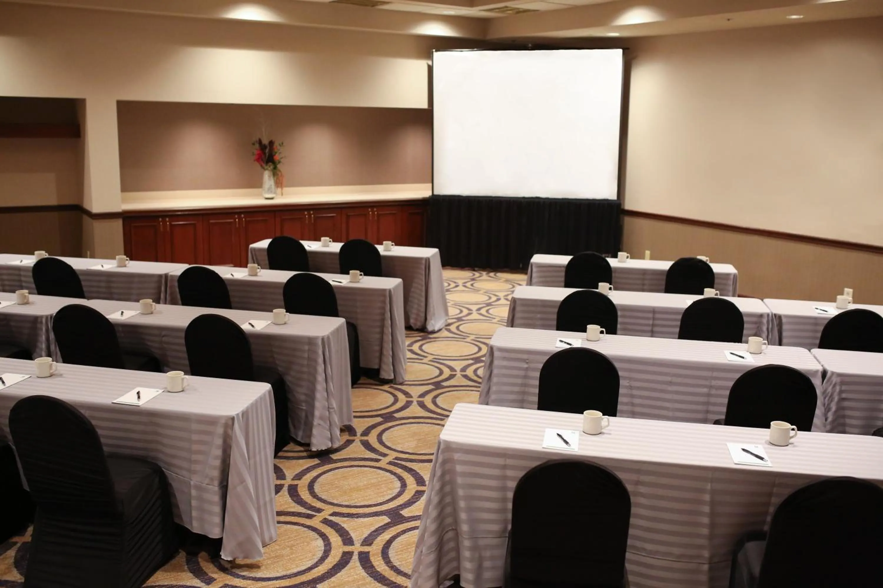 Meeting/conference room in DoubleTree by Hilton Dayton Fairborn