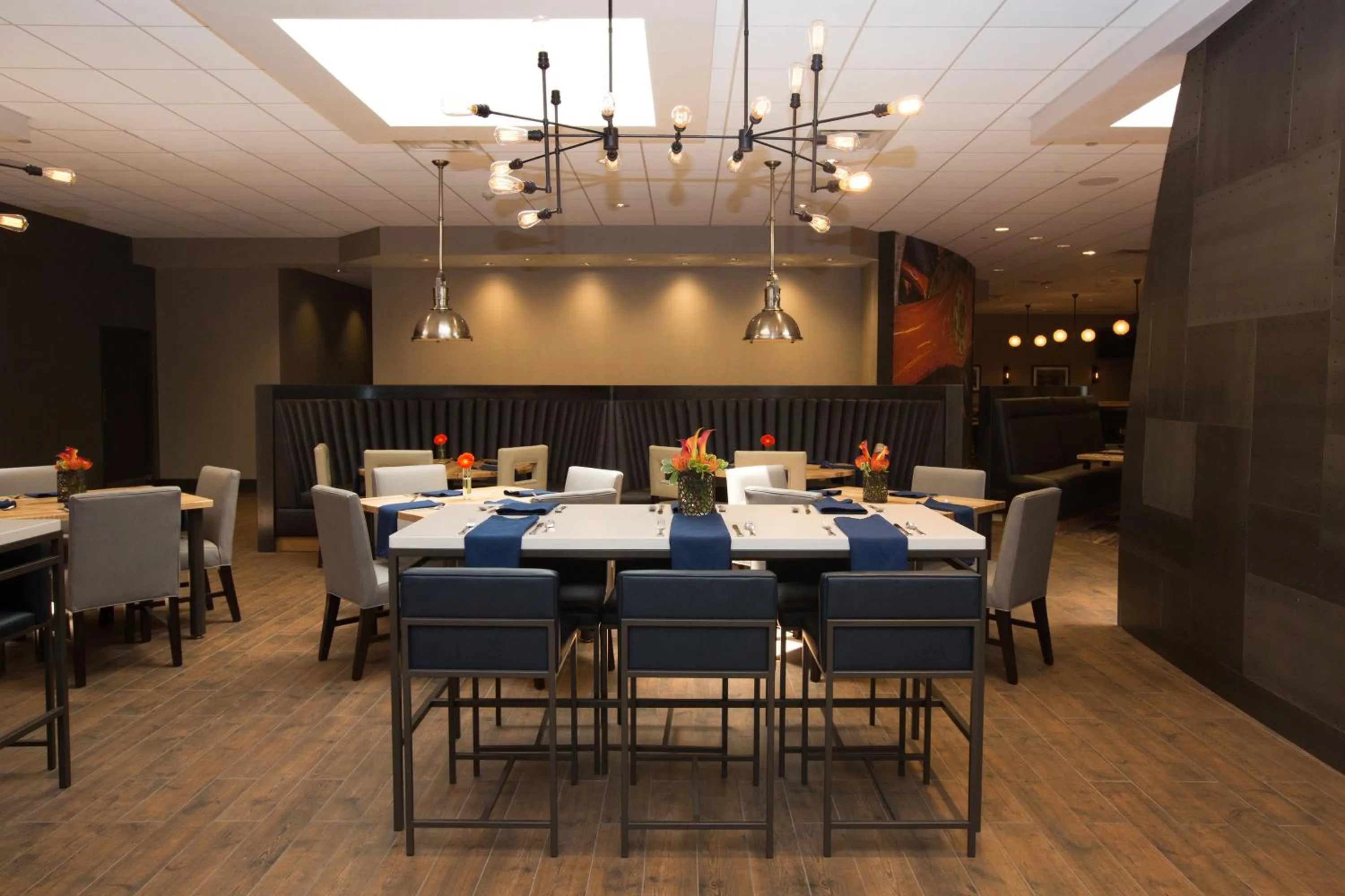 Restaurant/places to eat in DoubleTree by Hilton Dayton Fairborn