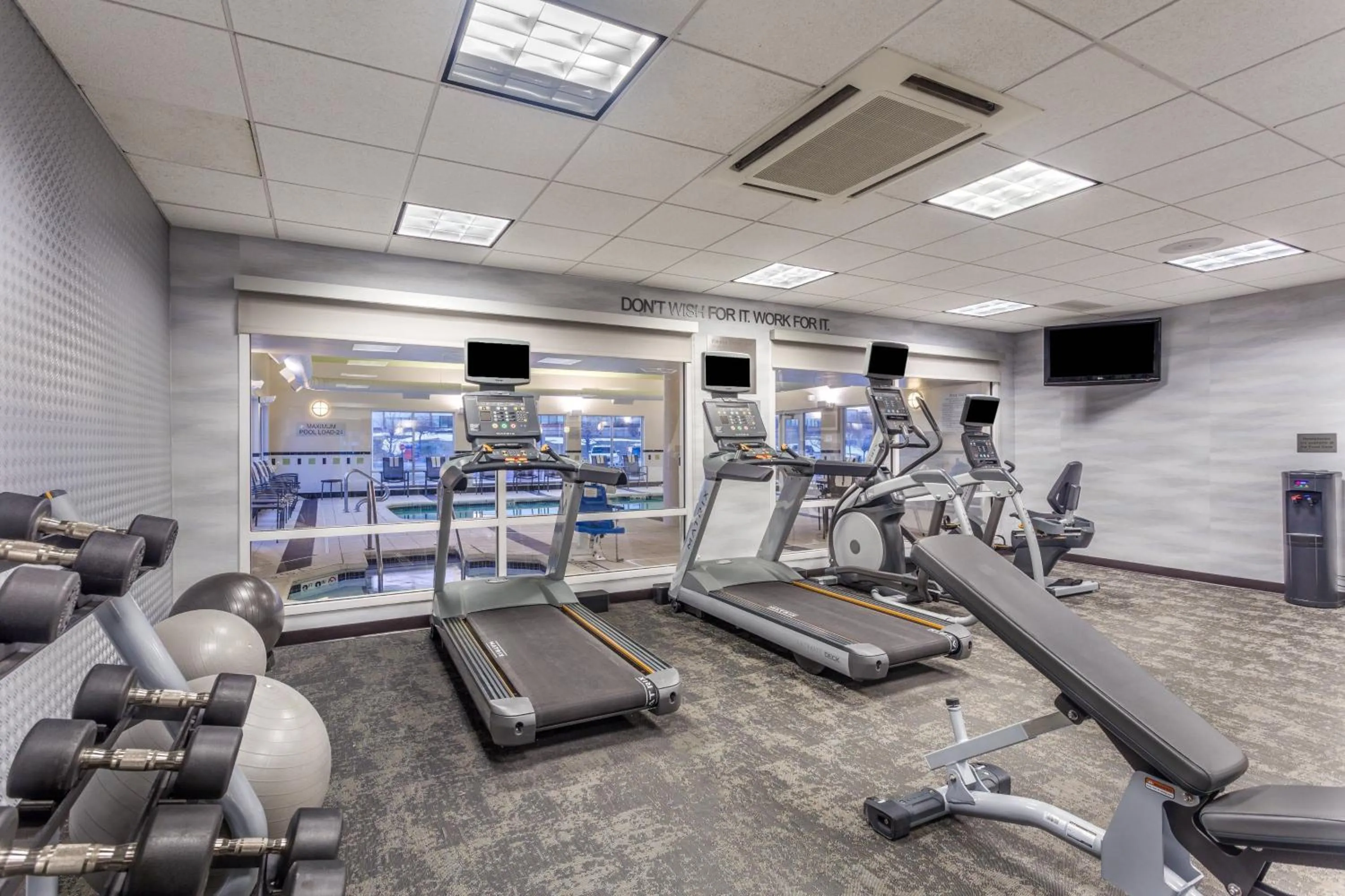 Fitness centre/facilities in Fairfield Inn and Suites by Marriott Madison East