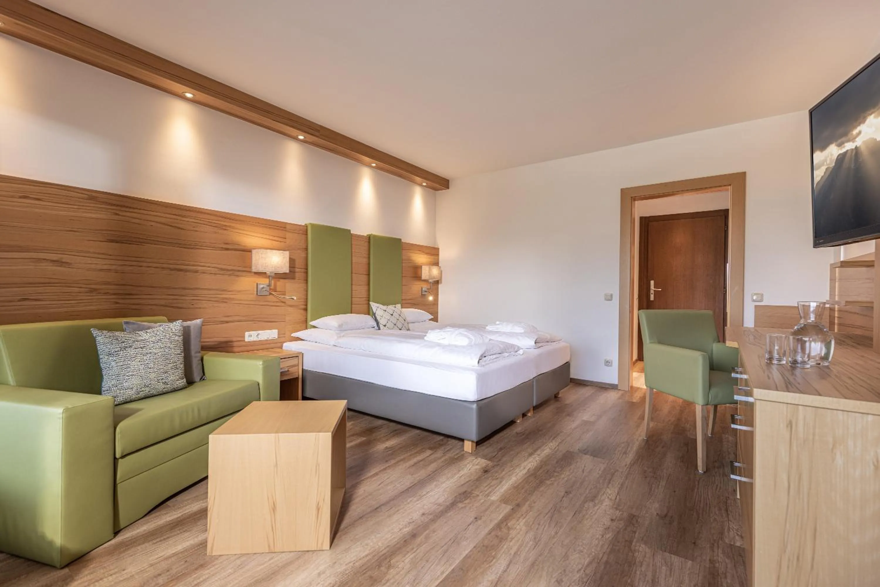 Photo of the whole room, Bed in Hotel Pirchnerhof