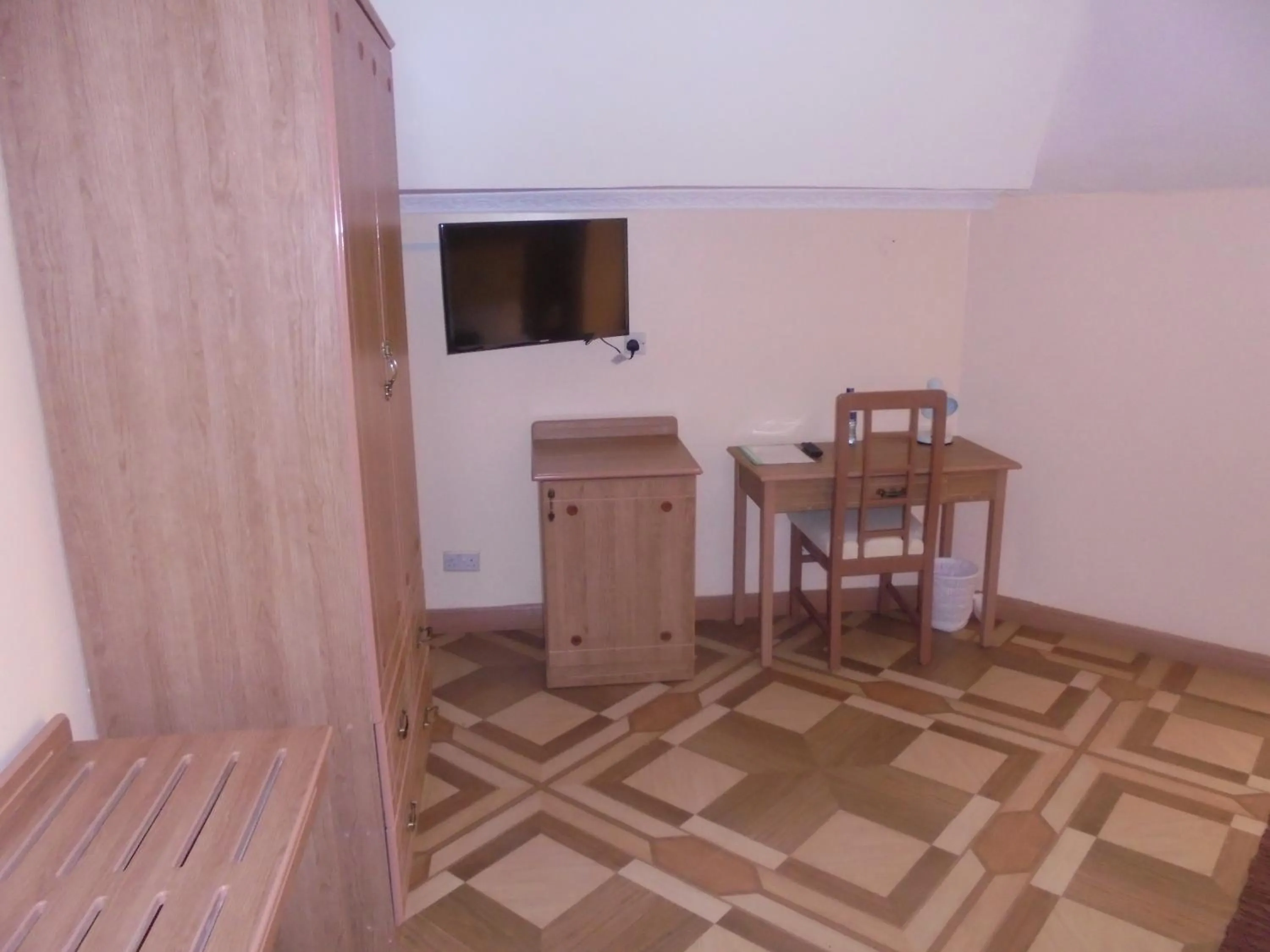 TV and multimedia in Villa Leone Boutique Hotel