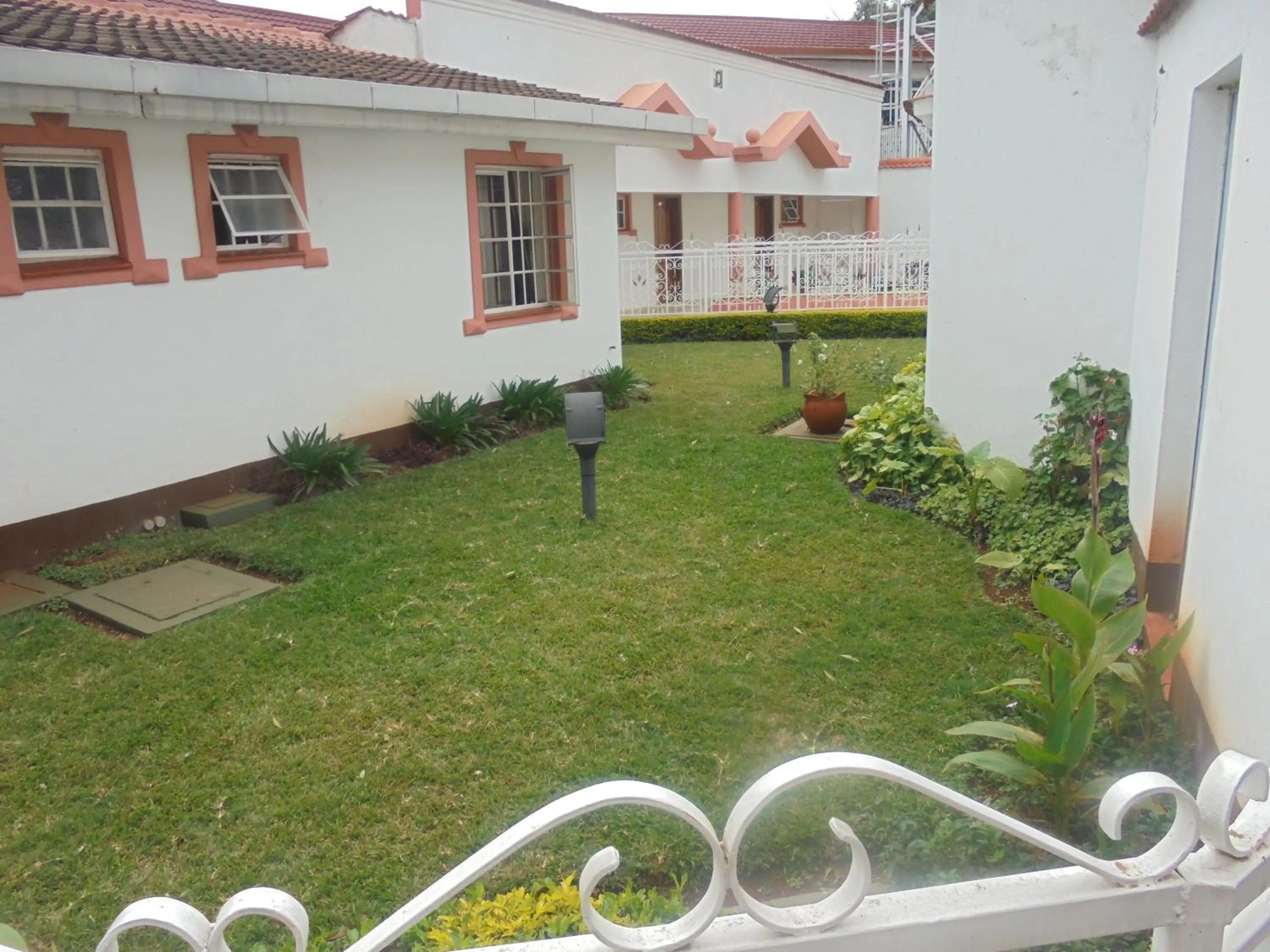 Property building in Villa Leone Boutique Hotel