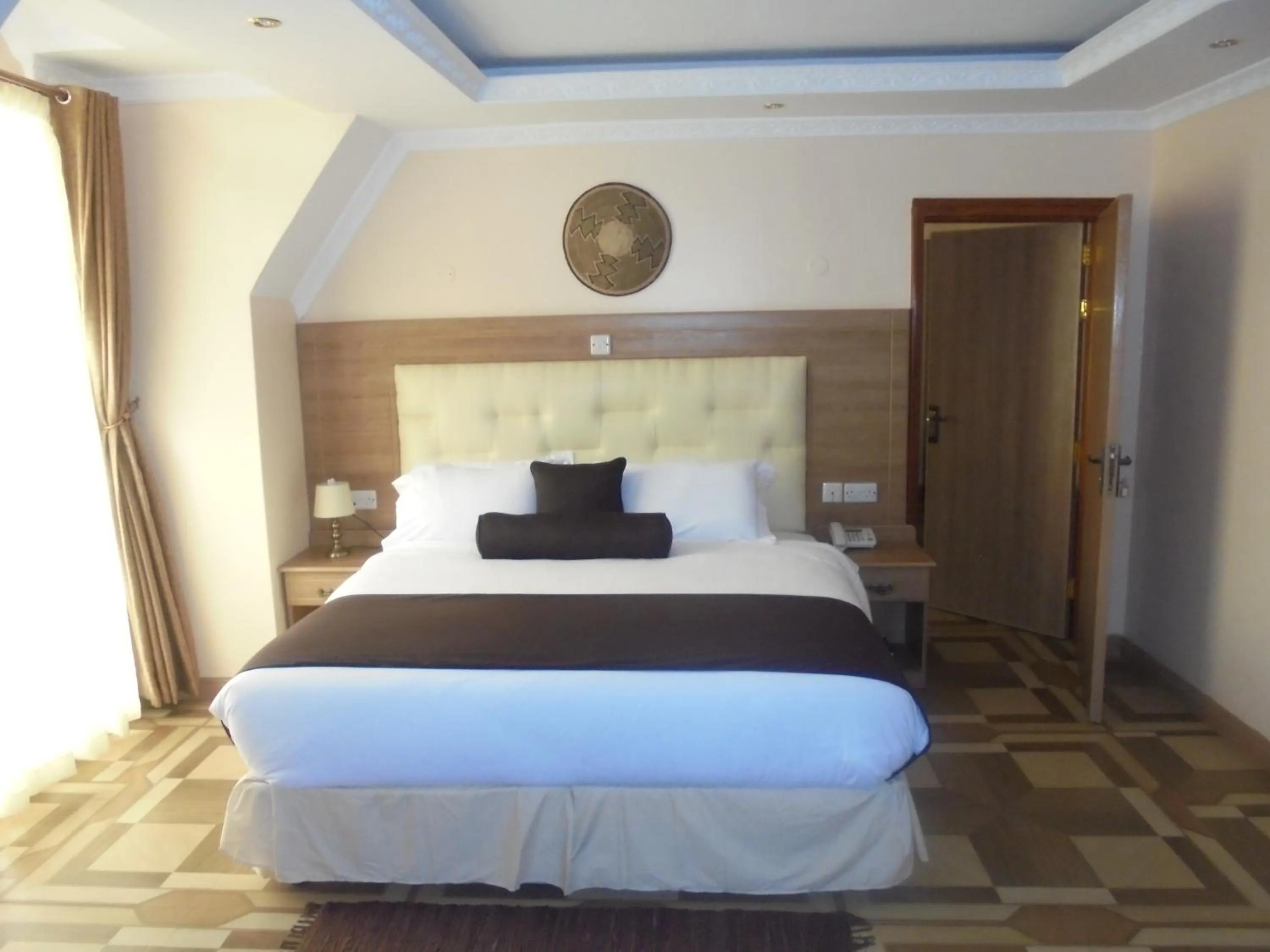 Photo of the whole room, Bed in Villa Leone Boutique Hotel