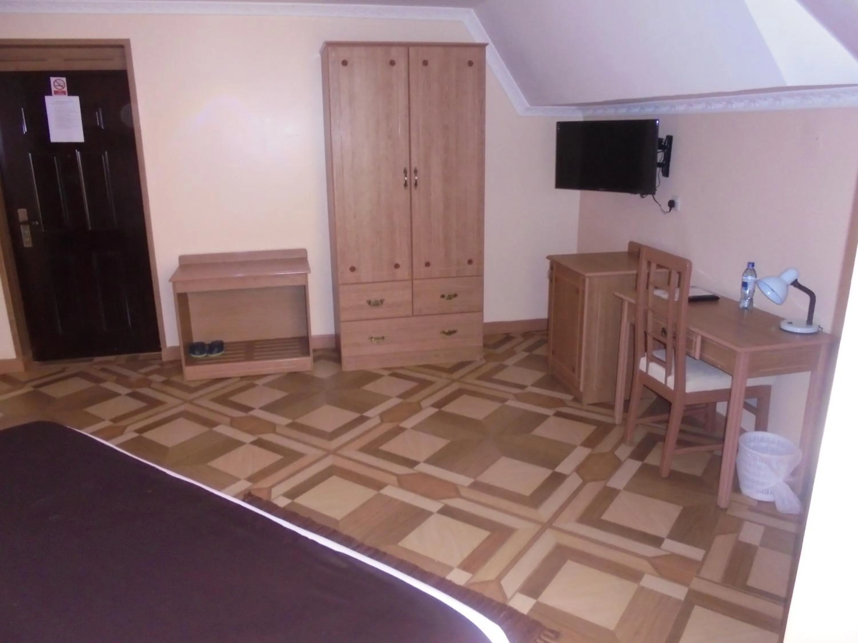 TV and multimedia in Villa Leone Boutique Hotel