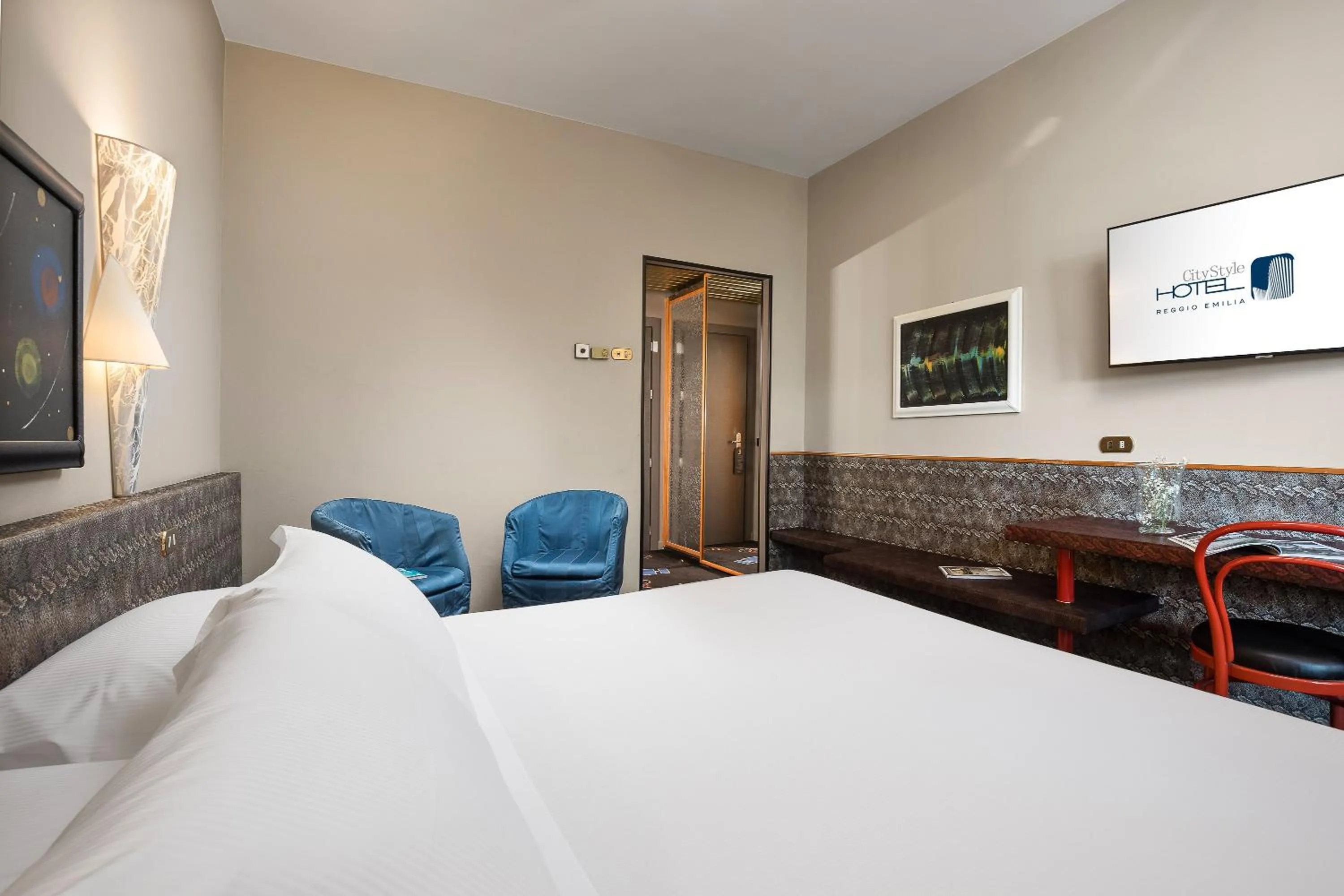 Bed in City Style Hotel Reggio Emilia