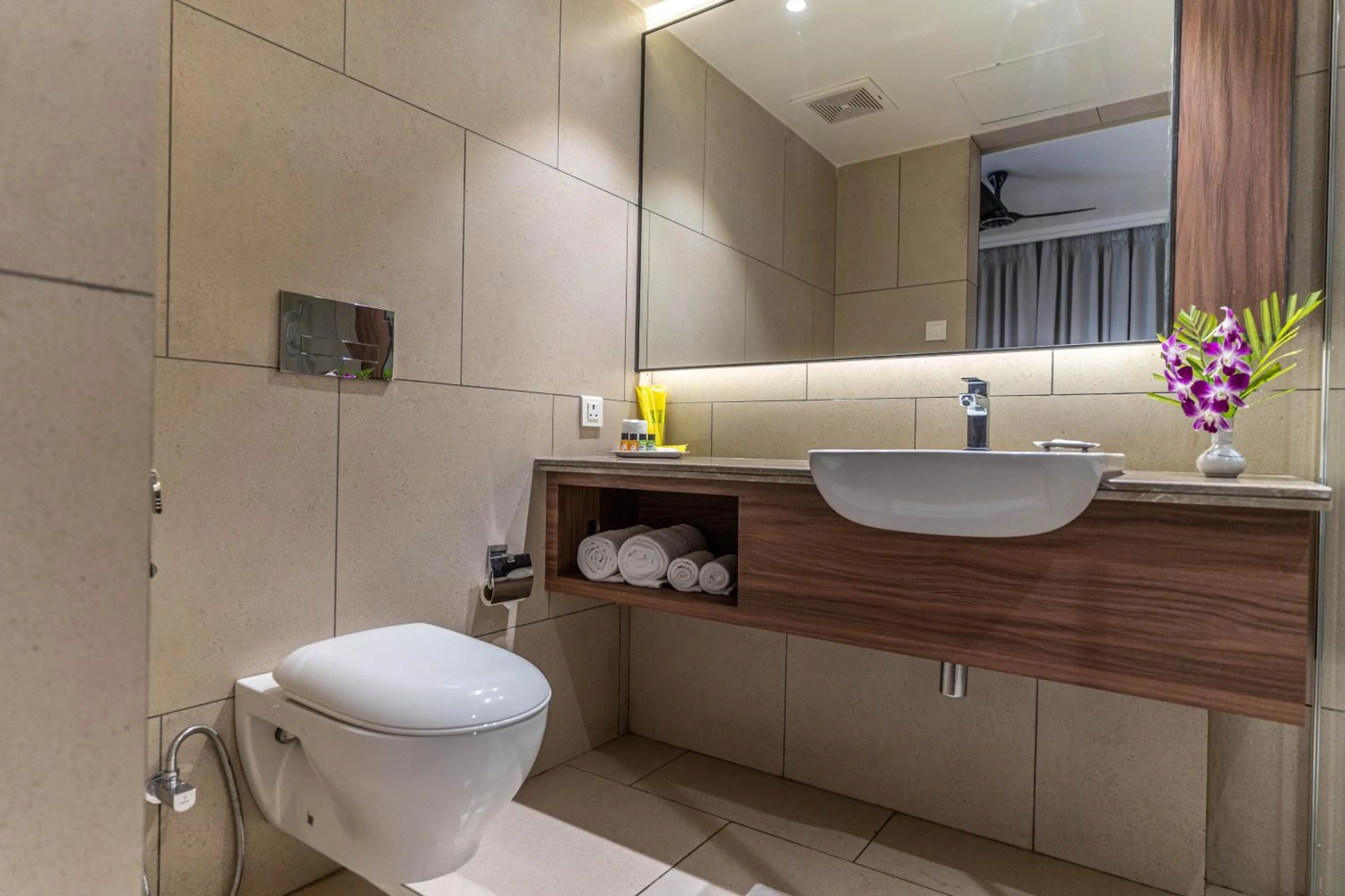 Bathroom in Nanu Beach Resort & Spa