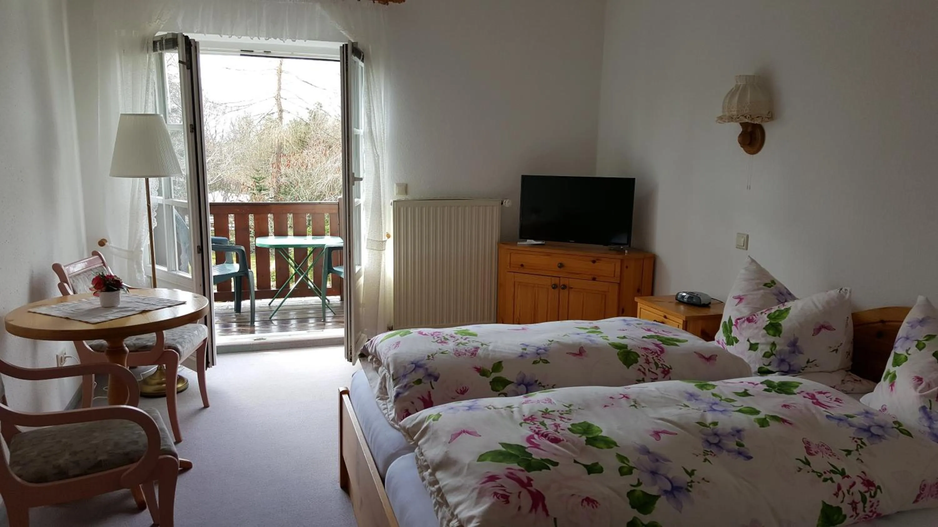 Decorative detail, Bed in Jägerheim Löbsal