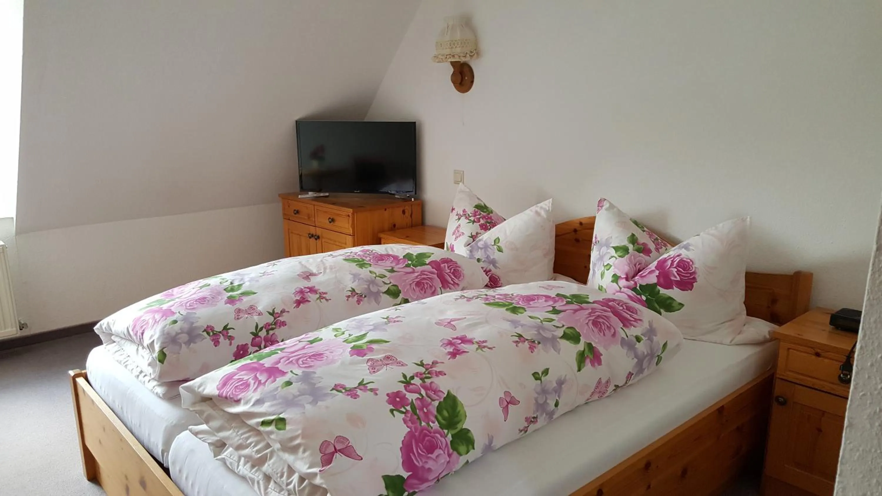 Decorative detail, Bed in Jägerheim Löbsal