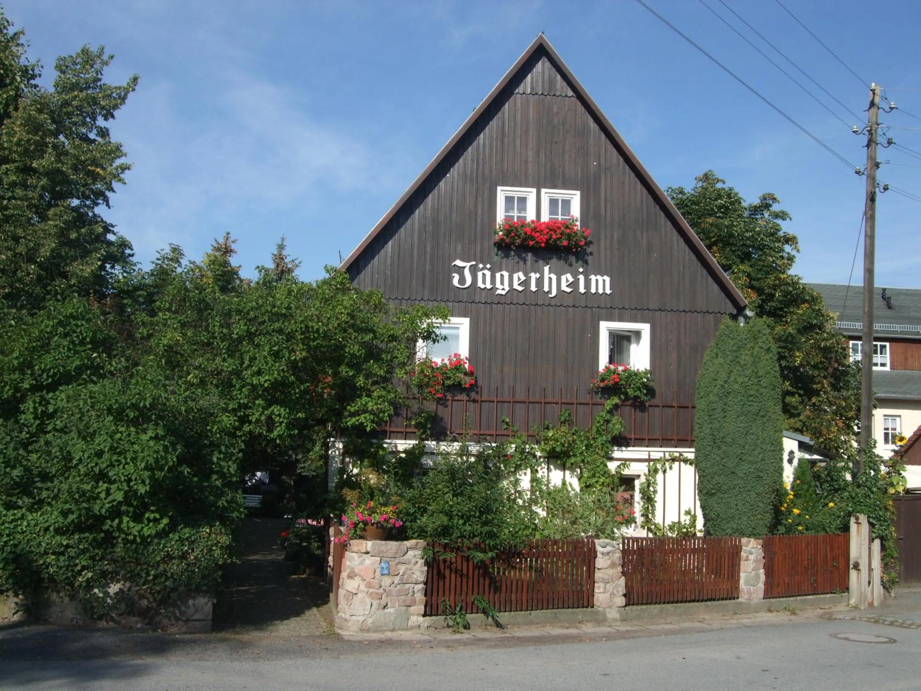 Facade/entrance in Jägerheim Löbsal