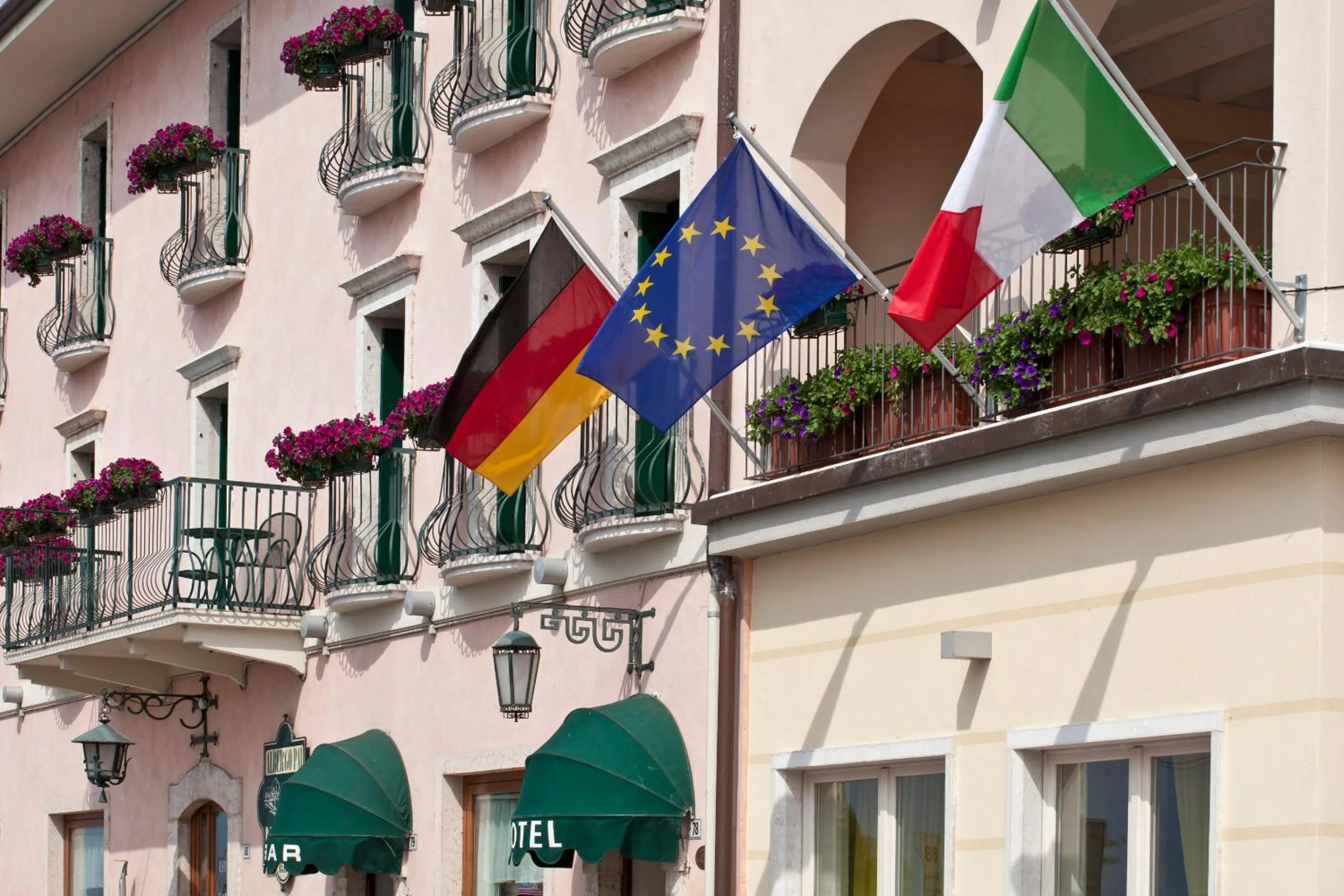 Decorative detail in Hotel Pai