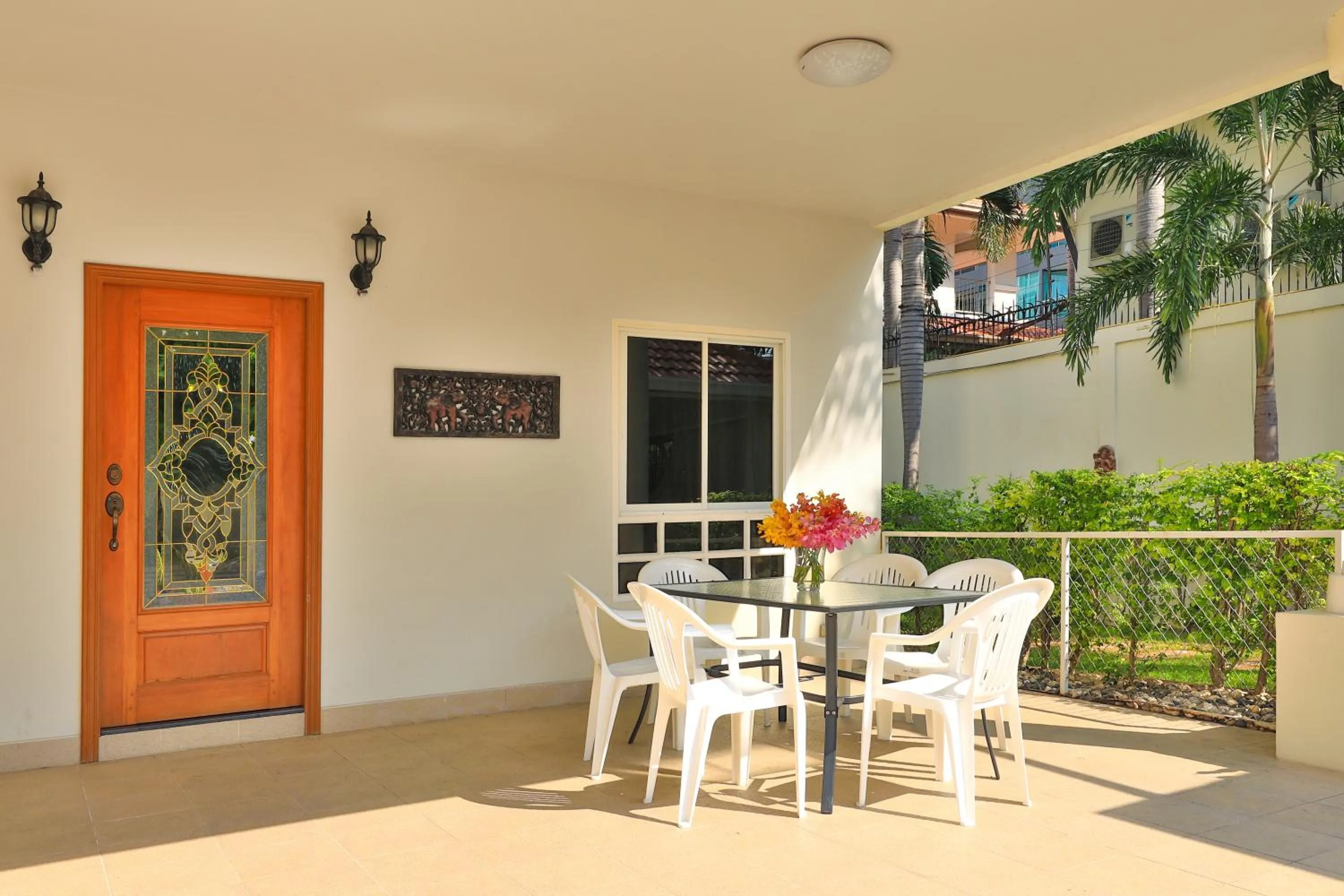 Dining area in Sweet Villas Pattaya