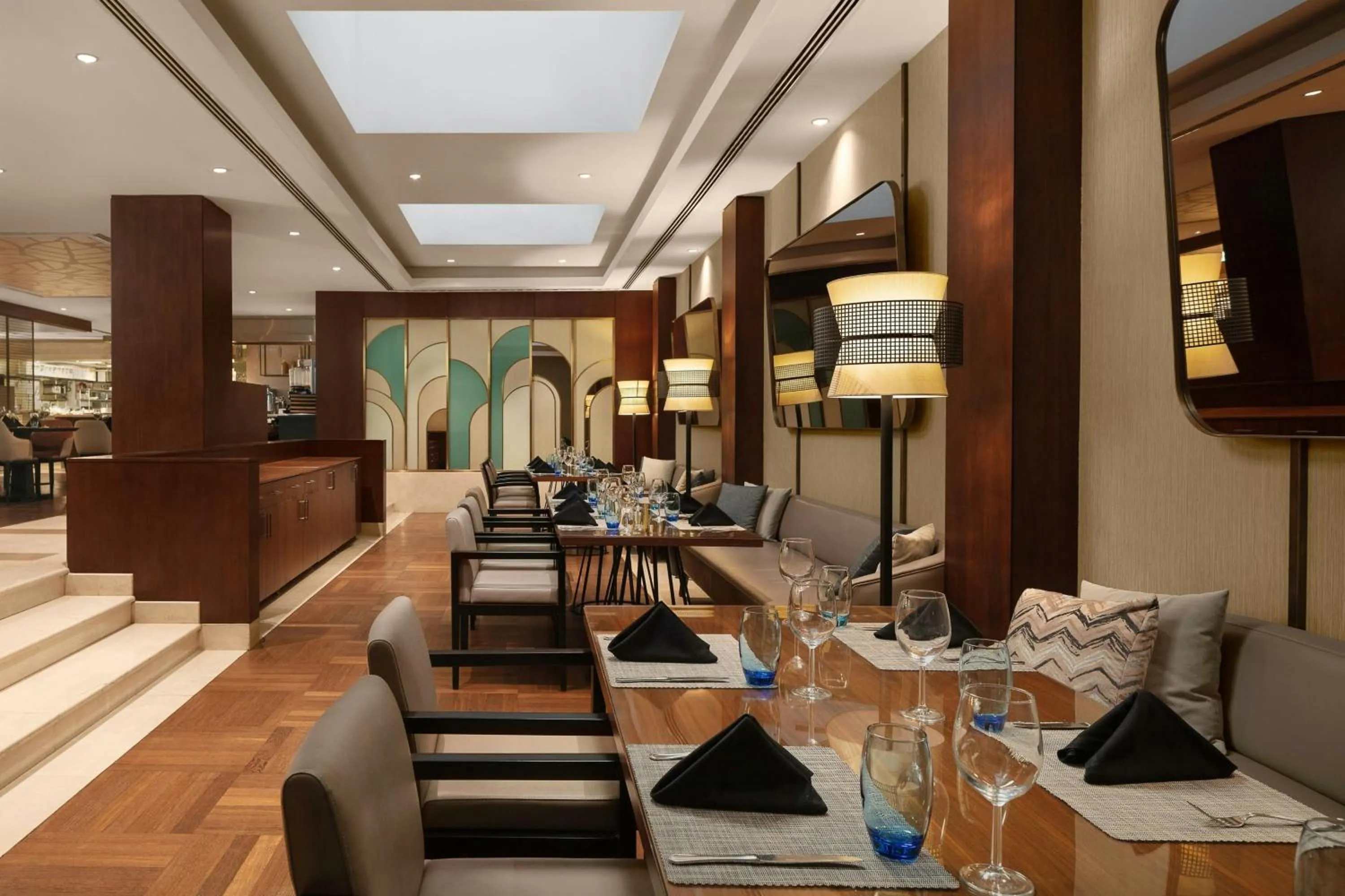 Restaurant/places to eat in Sheraton Istanbul Levent