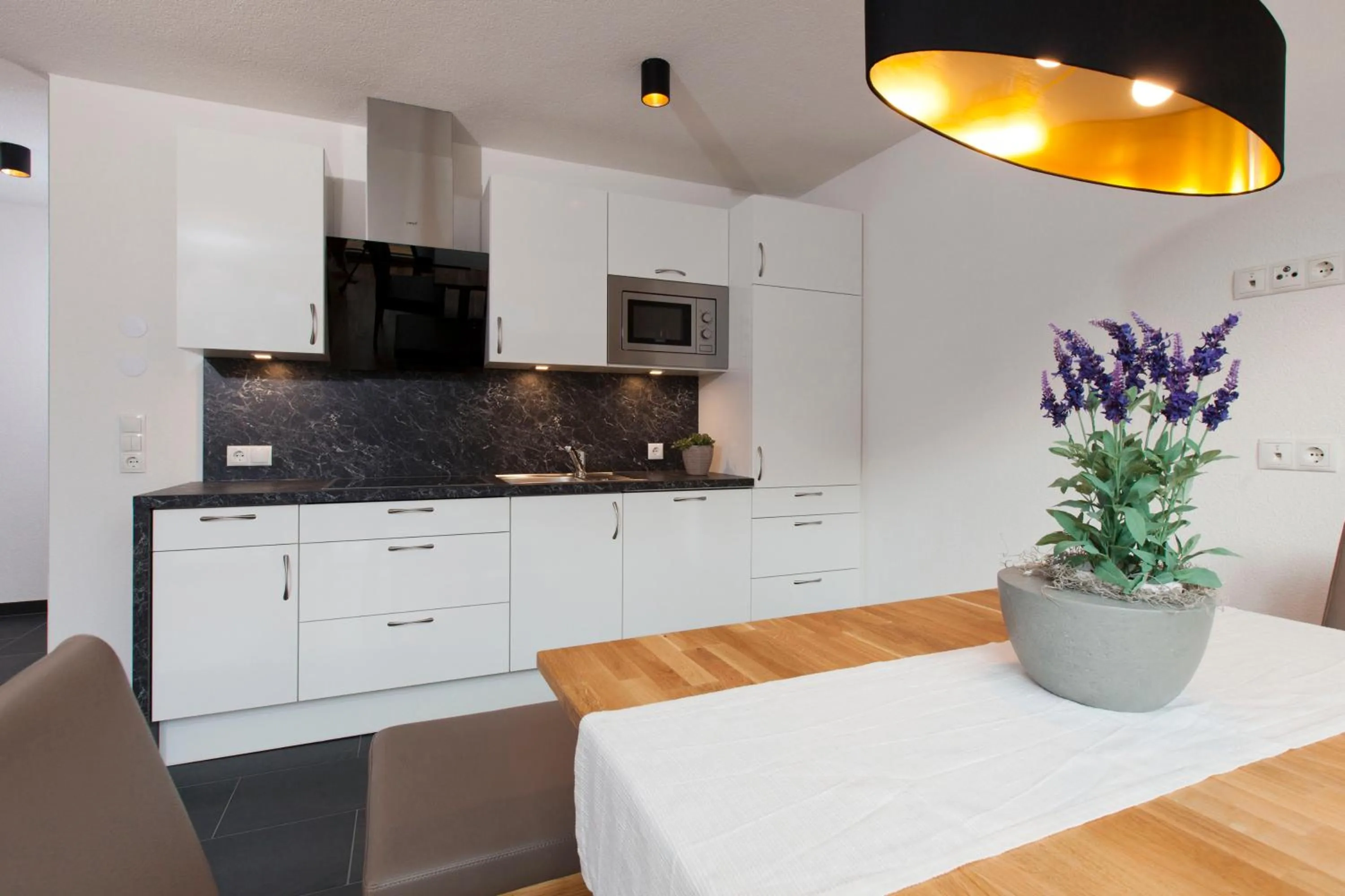 Communal kitchen in Nowders Apartments