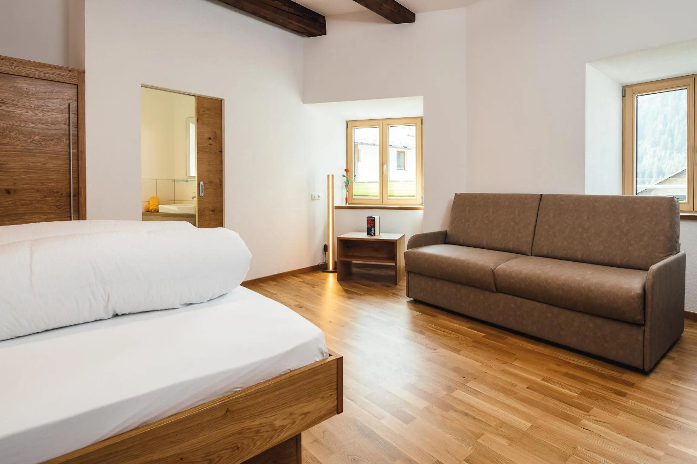 Photo of the whole room in Nowders Apartments