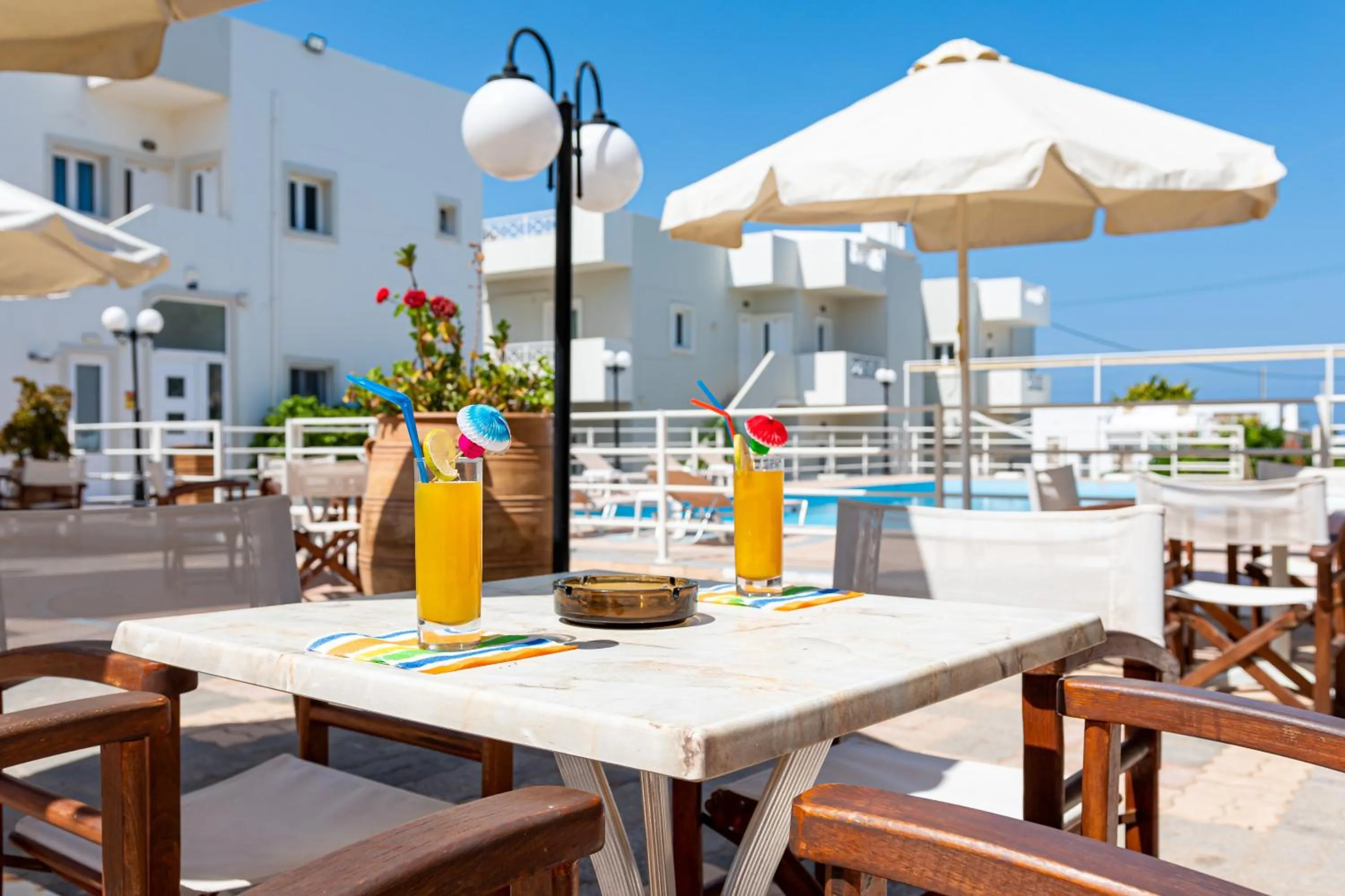 Patio in Mylos Apartments Anissaras