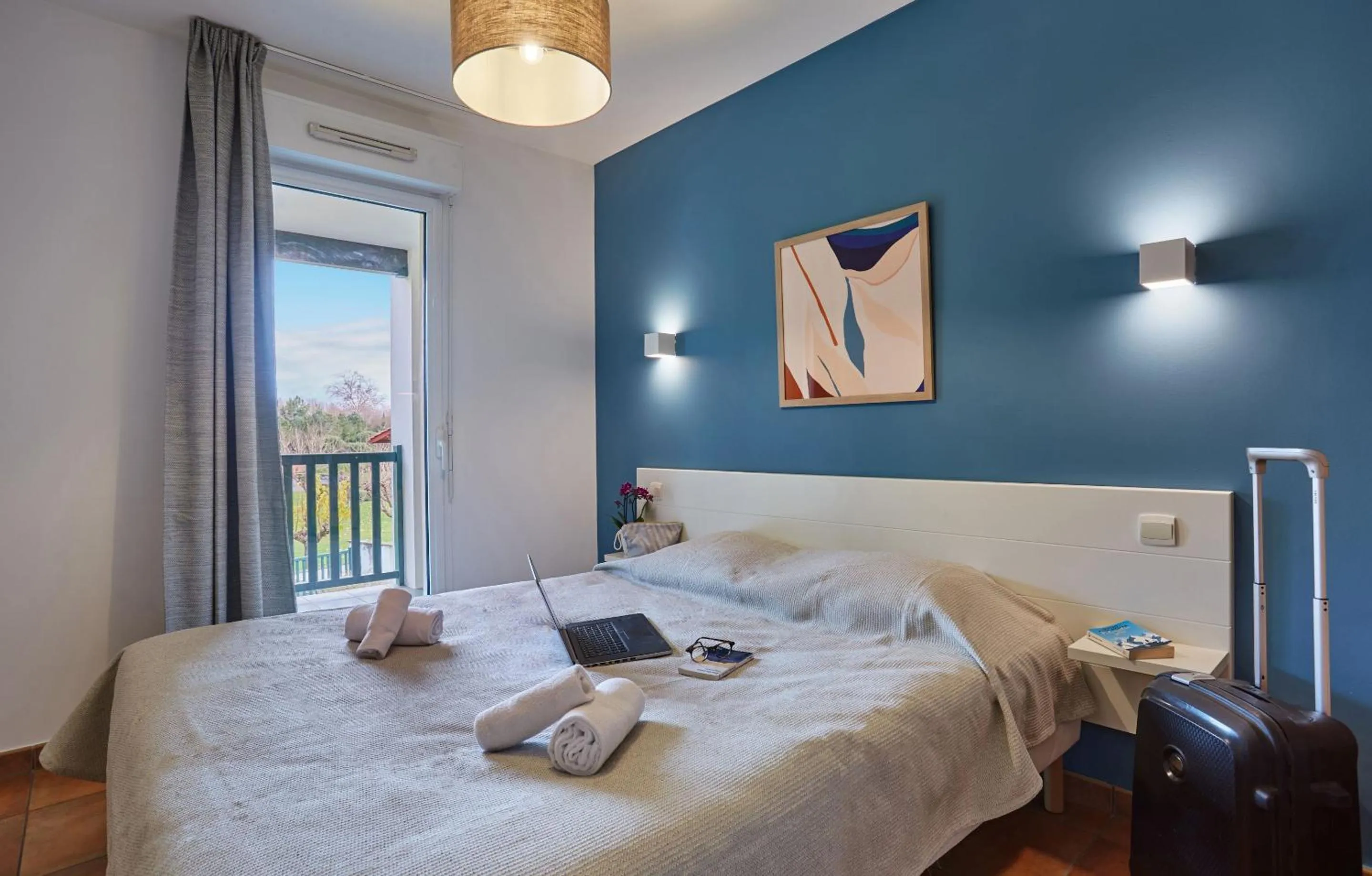 Bedroom, Bed in Résidence Odalys Domaine Iratzia