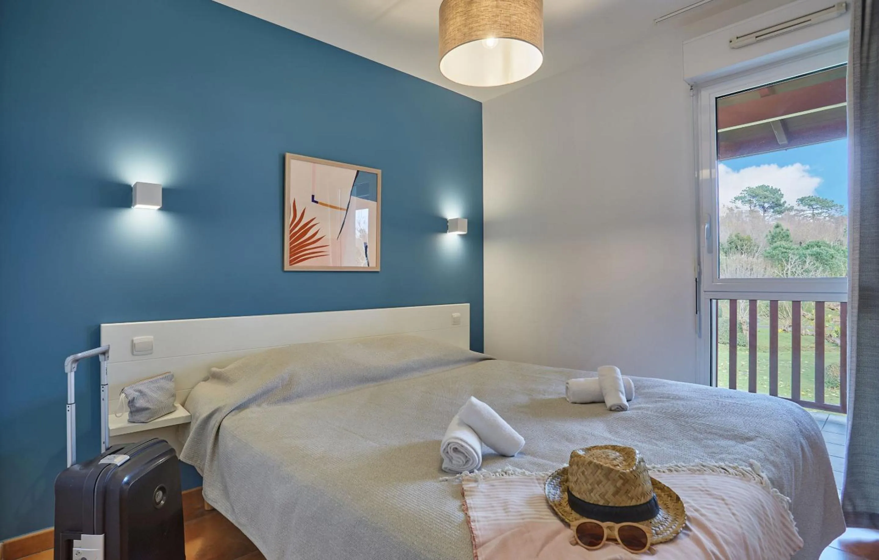 Bedroom, Bed in Résidence Odalys Domaine Iratzia