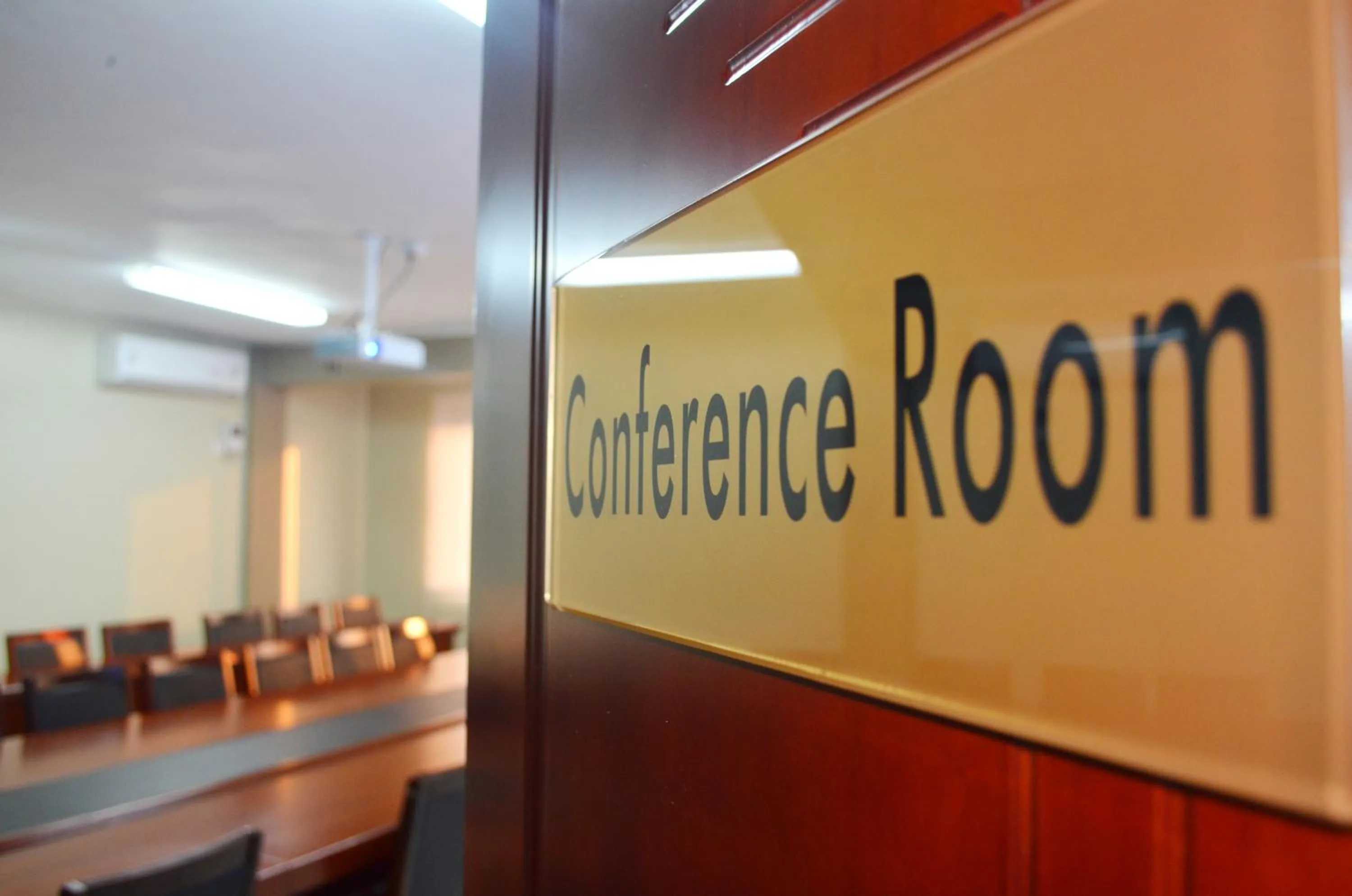 Business facilities in Hillside Plaza Hotel